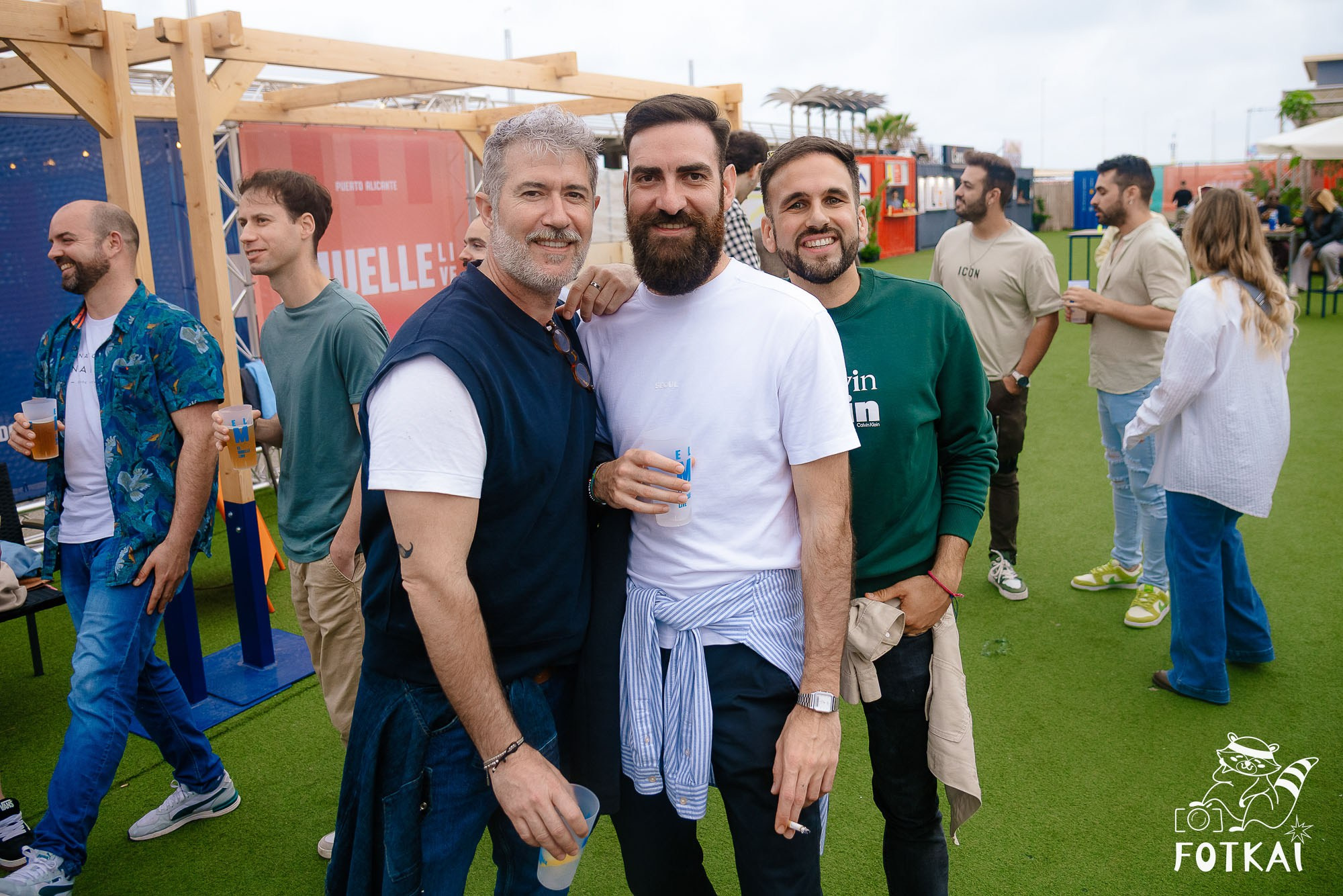 Cariña La Fiesta 2.0 — Fotos del evento en El Muelle Live, Alicante, 2026 | FOTKAI