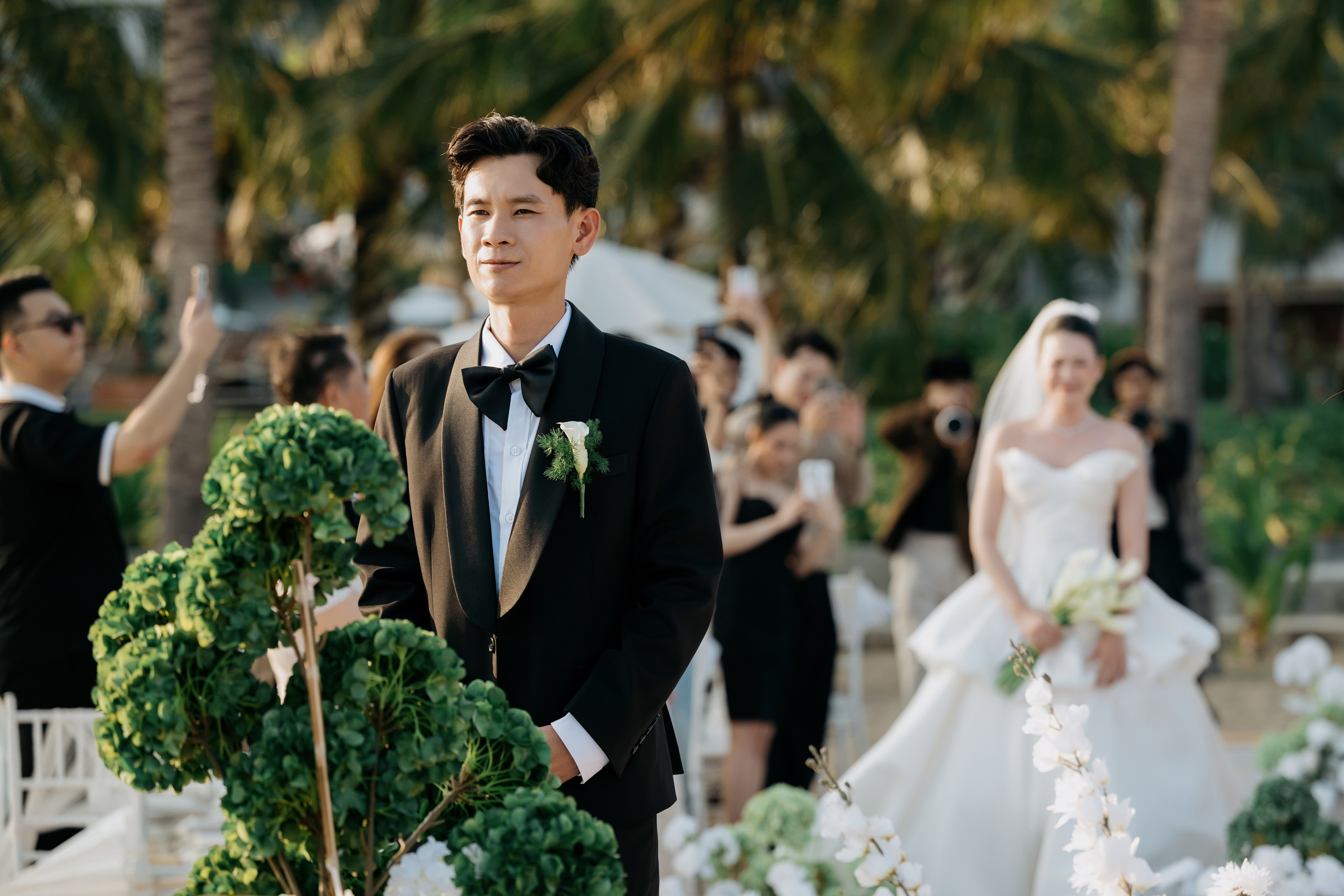 DIEU & THINH/Destination Wedding. Nhiếp ảnh gia đám cưới hàng đầu tại Thành Phố Hồ Chí Minh