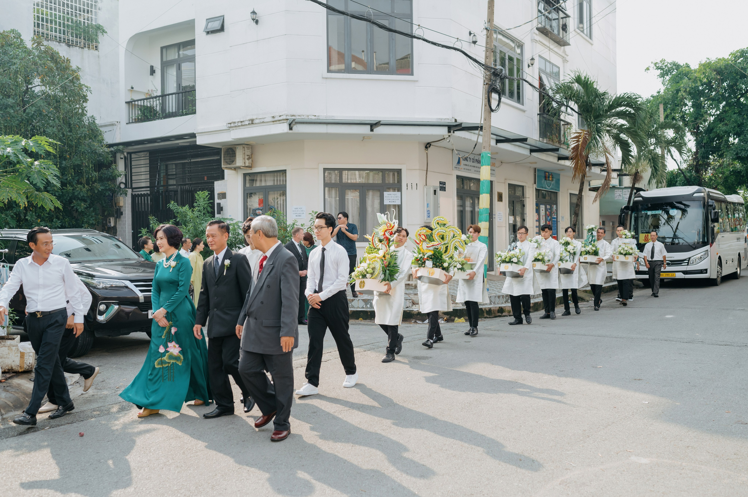 TRINH & MINH / Engagement 11.10.2024. Nhiếp ảnh gia đám cưới hàng đầu tại Thành Phố Hồ Chí Minh