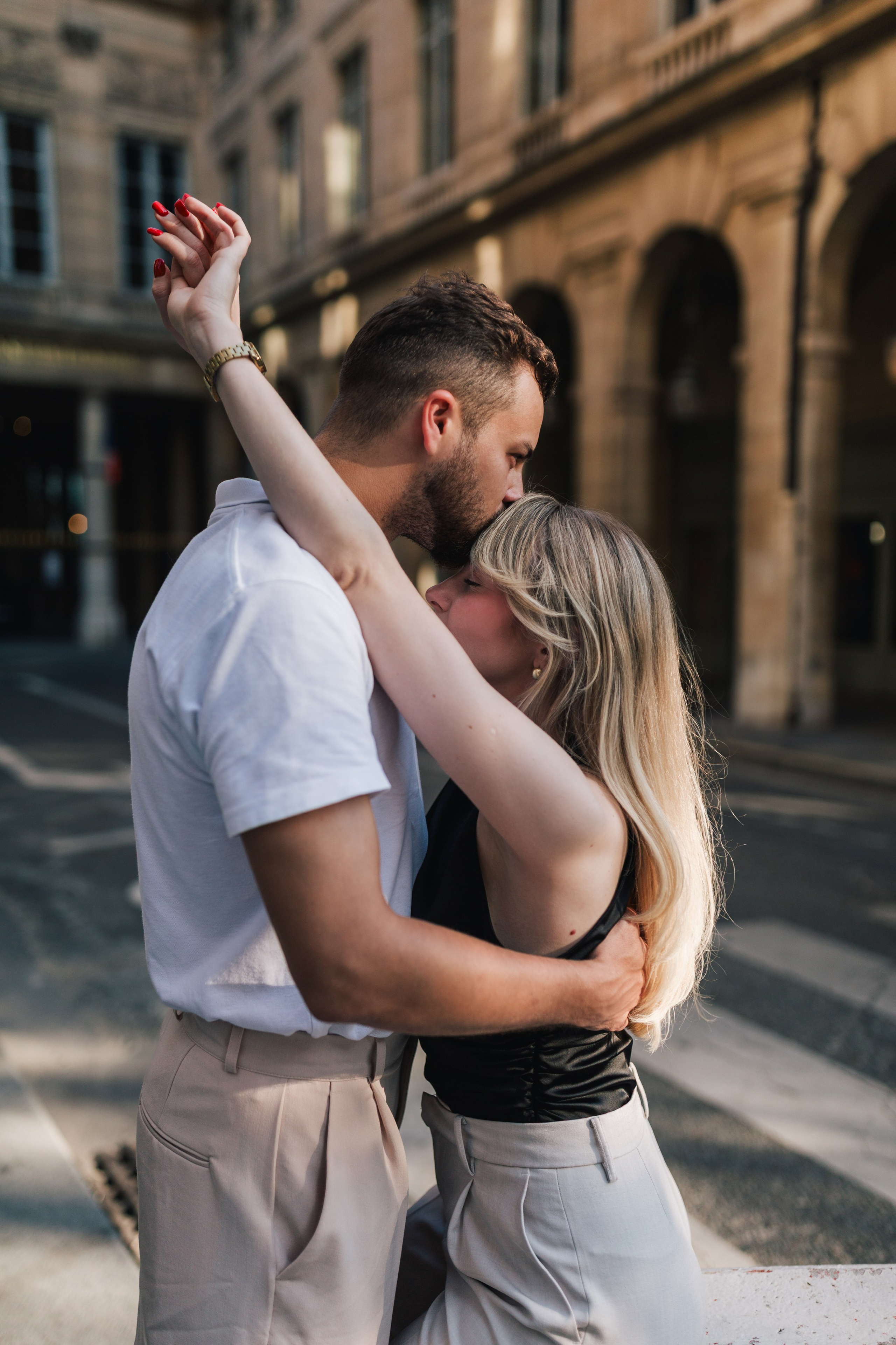 Paris couple shooting. Фотограф, Руан, Франция
