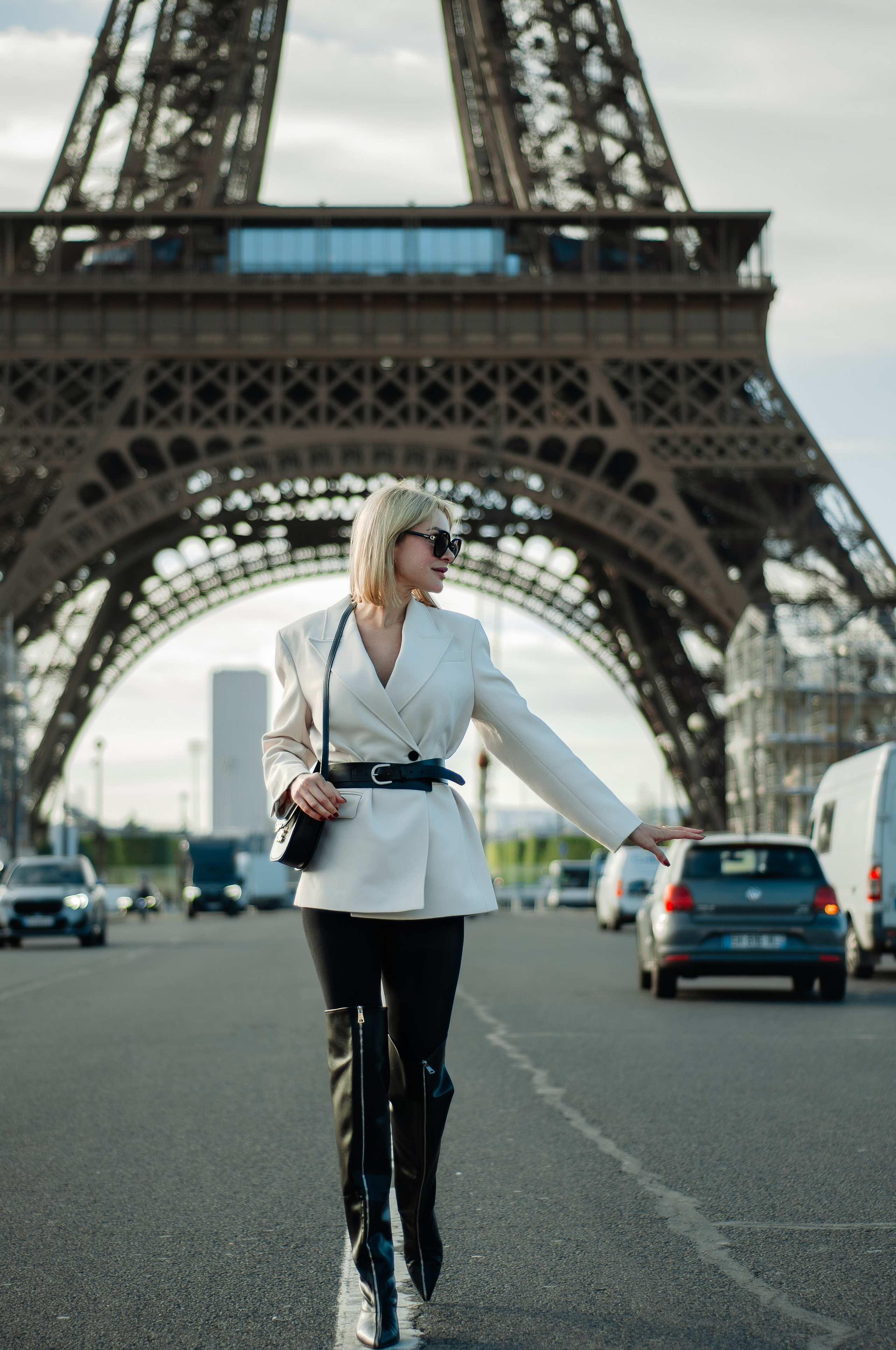 Фотосессия с подругой в Париже. Фотограф в Париже Полина Осипова