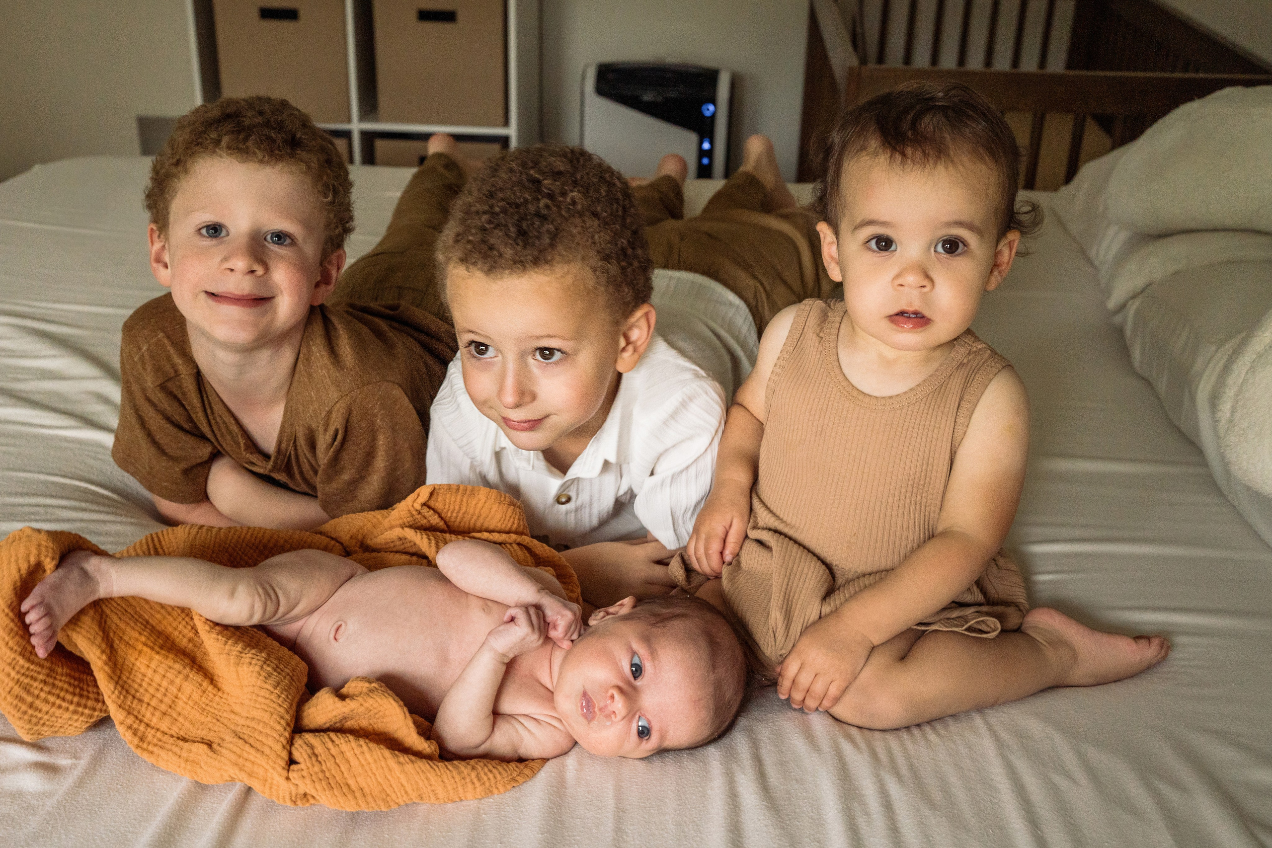 Sara, Henry, Landon, Oliver, Mila, Isla. Wedding and family photographer and videographer PA, NJ, NY, DE, MD