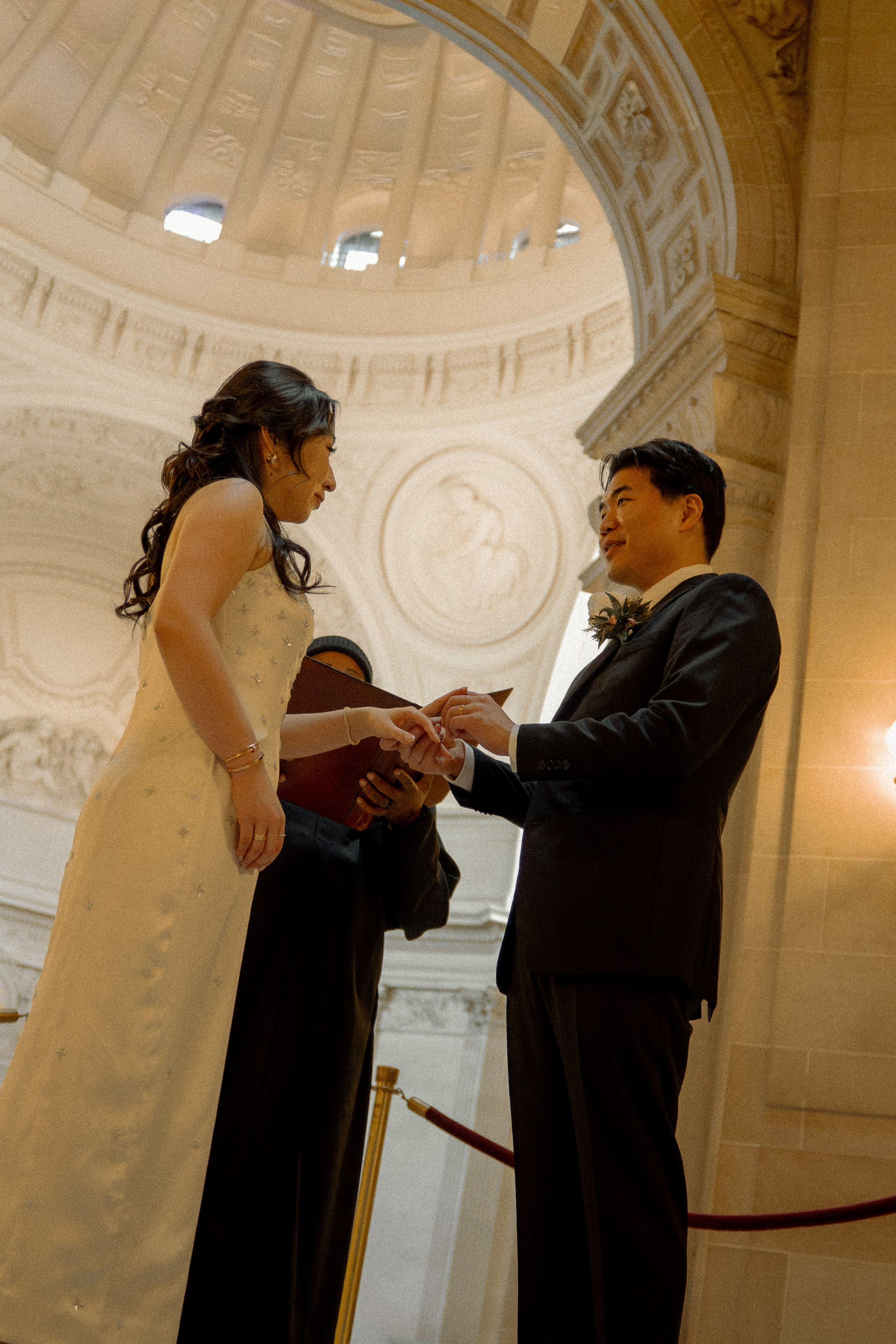 Elopement | City Hall. Sacramento & Bay Area Candid Photographer | photography_of.nadia