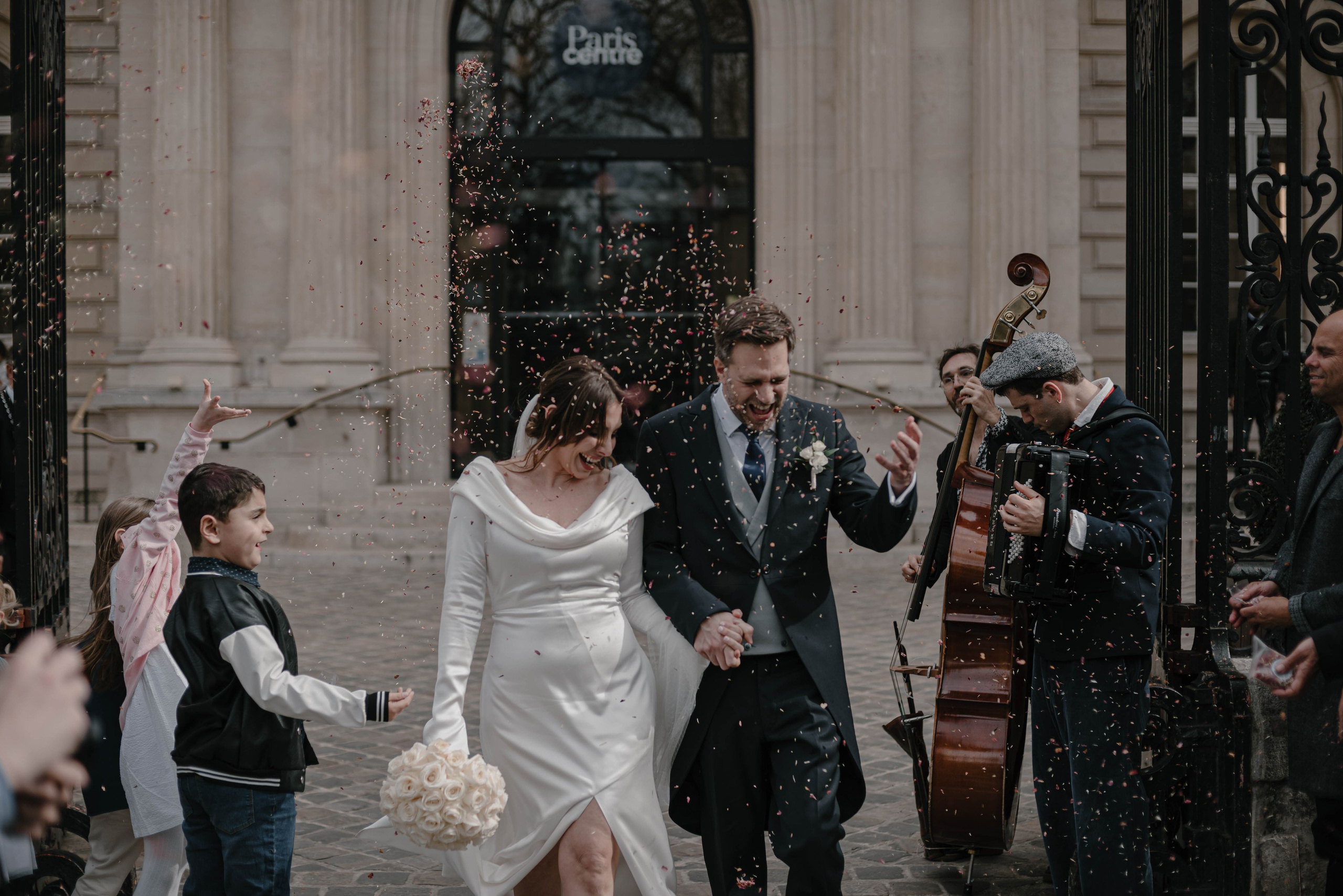 Камерная свадьба в Марэ, Париж | Ksenia Marchand. Ksenia Marchand/ Lifestyle photographer in Paris