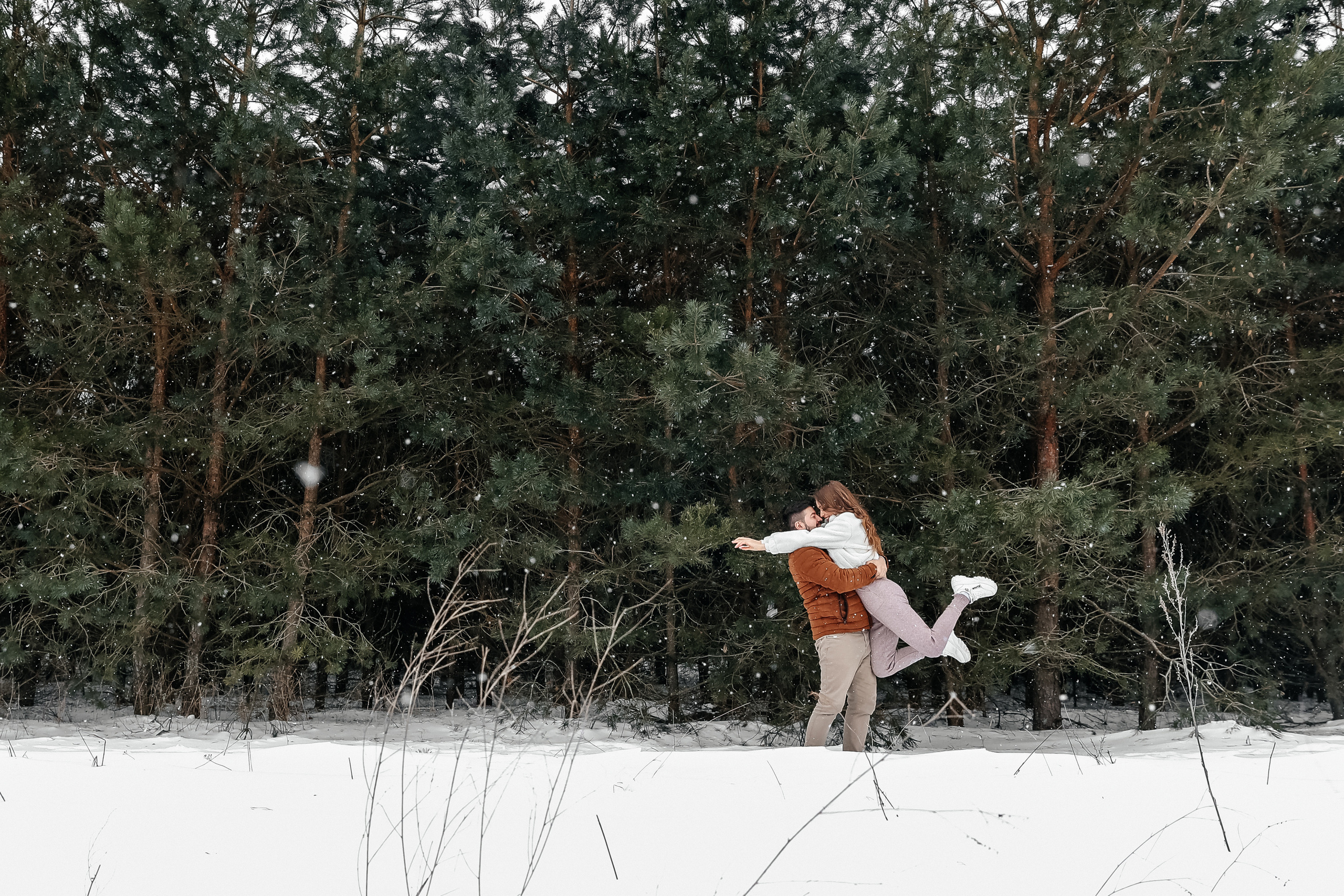 Winter walk. Wedding photographer in Florida