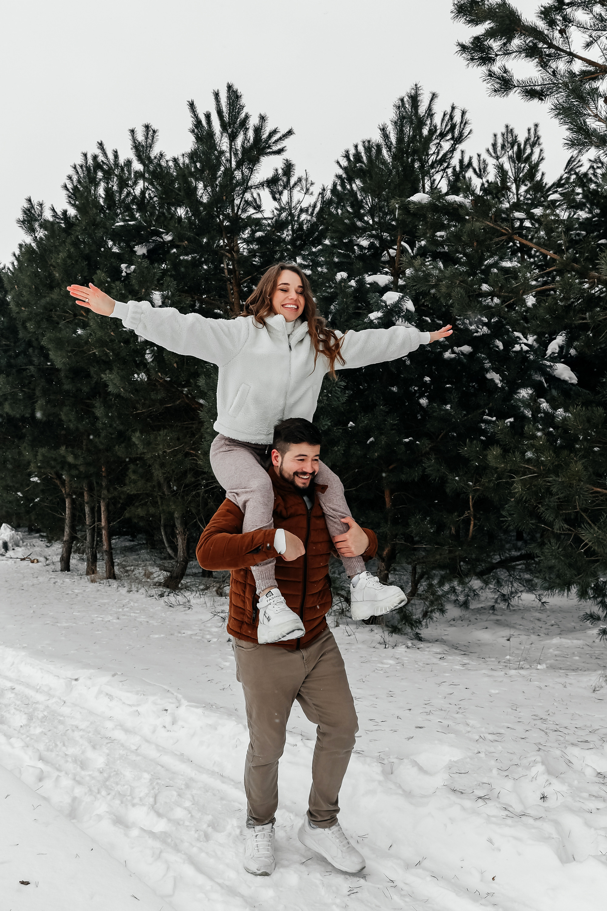 Winter walk. Wedding photographer in Florida