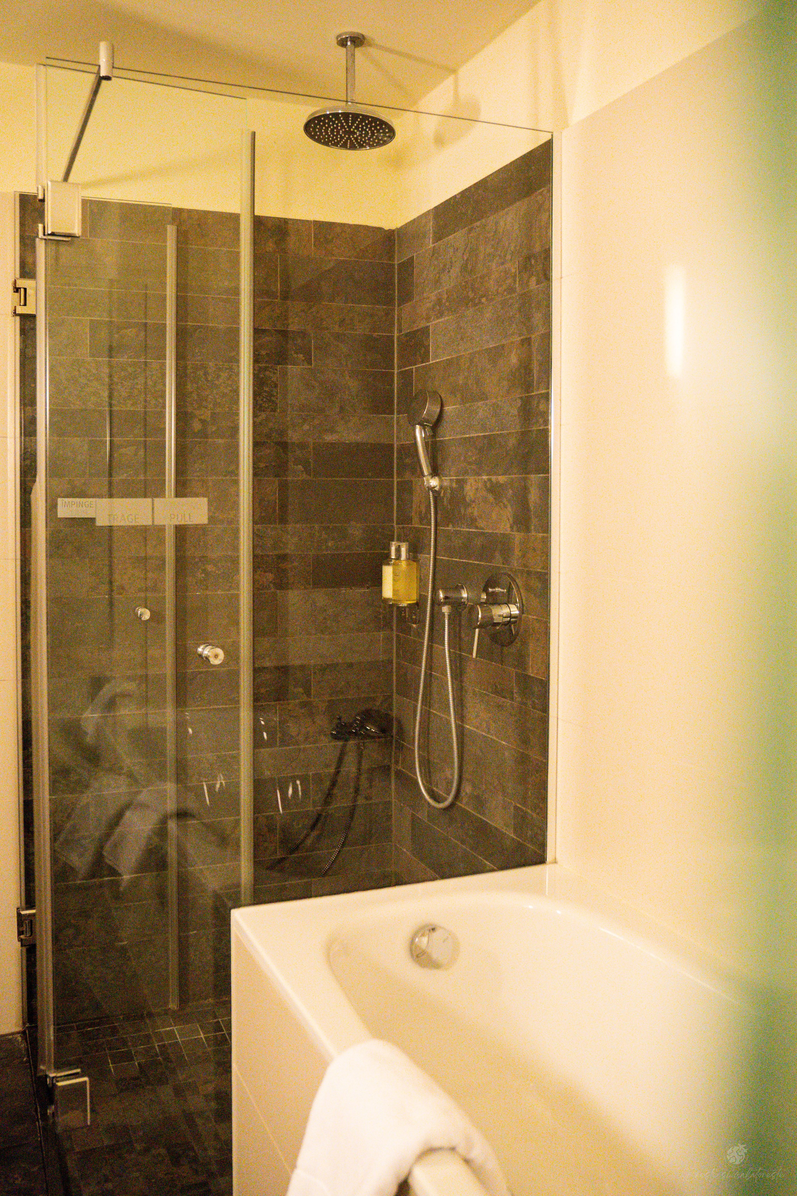 Ana Hotels. Creste si calatoreste