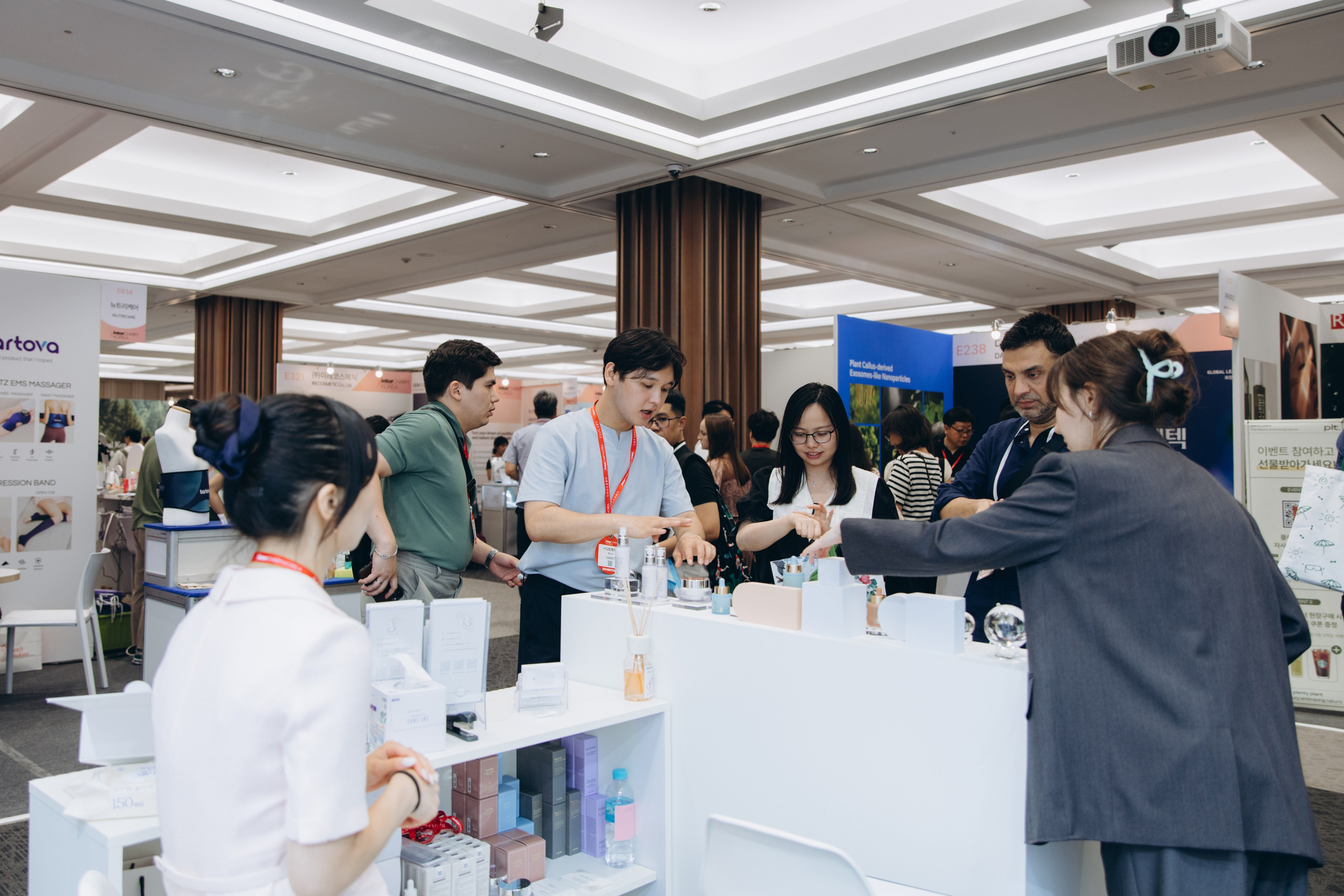 Inter charm Korea 2024 (ELSYM8). Portrait photographer in South Korea Olga Lian