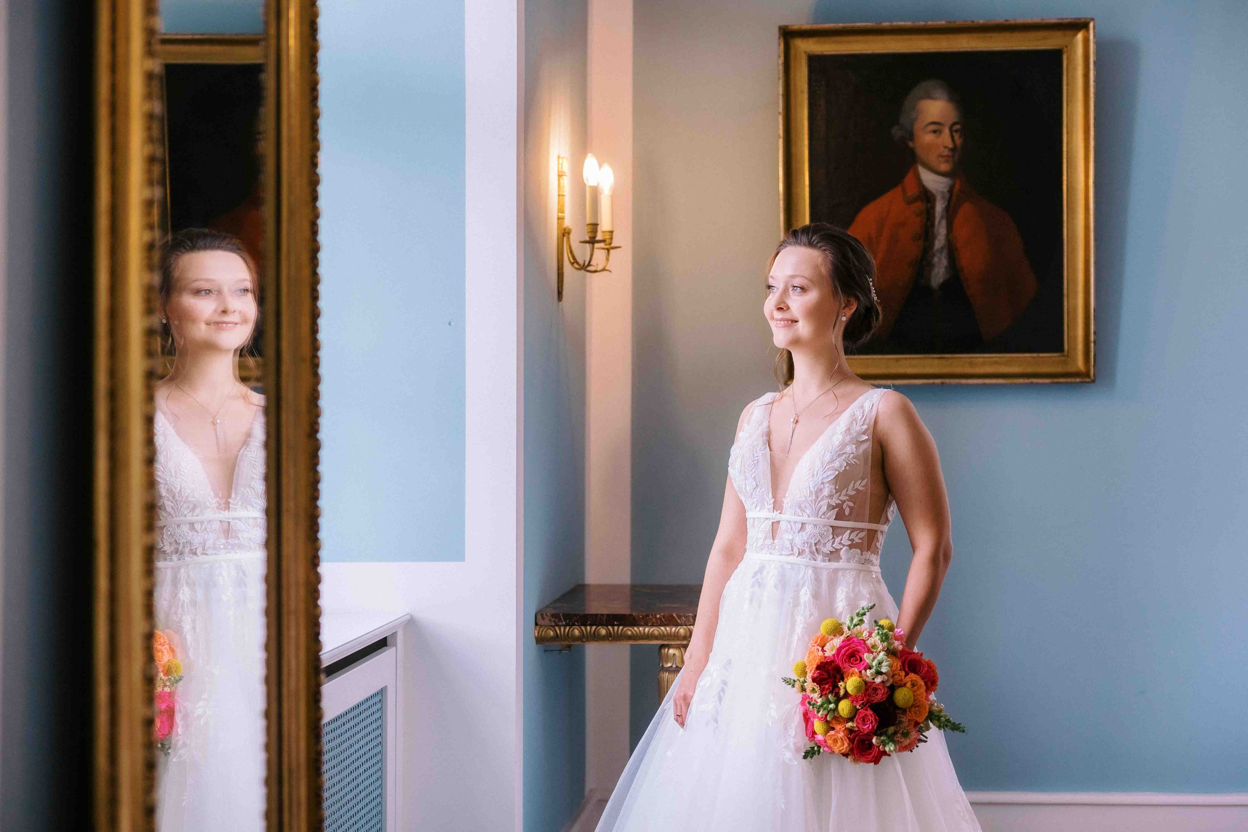 getting ready braut bei hochzeit im schloss von hammerstein