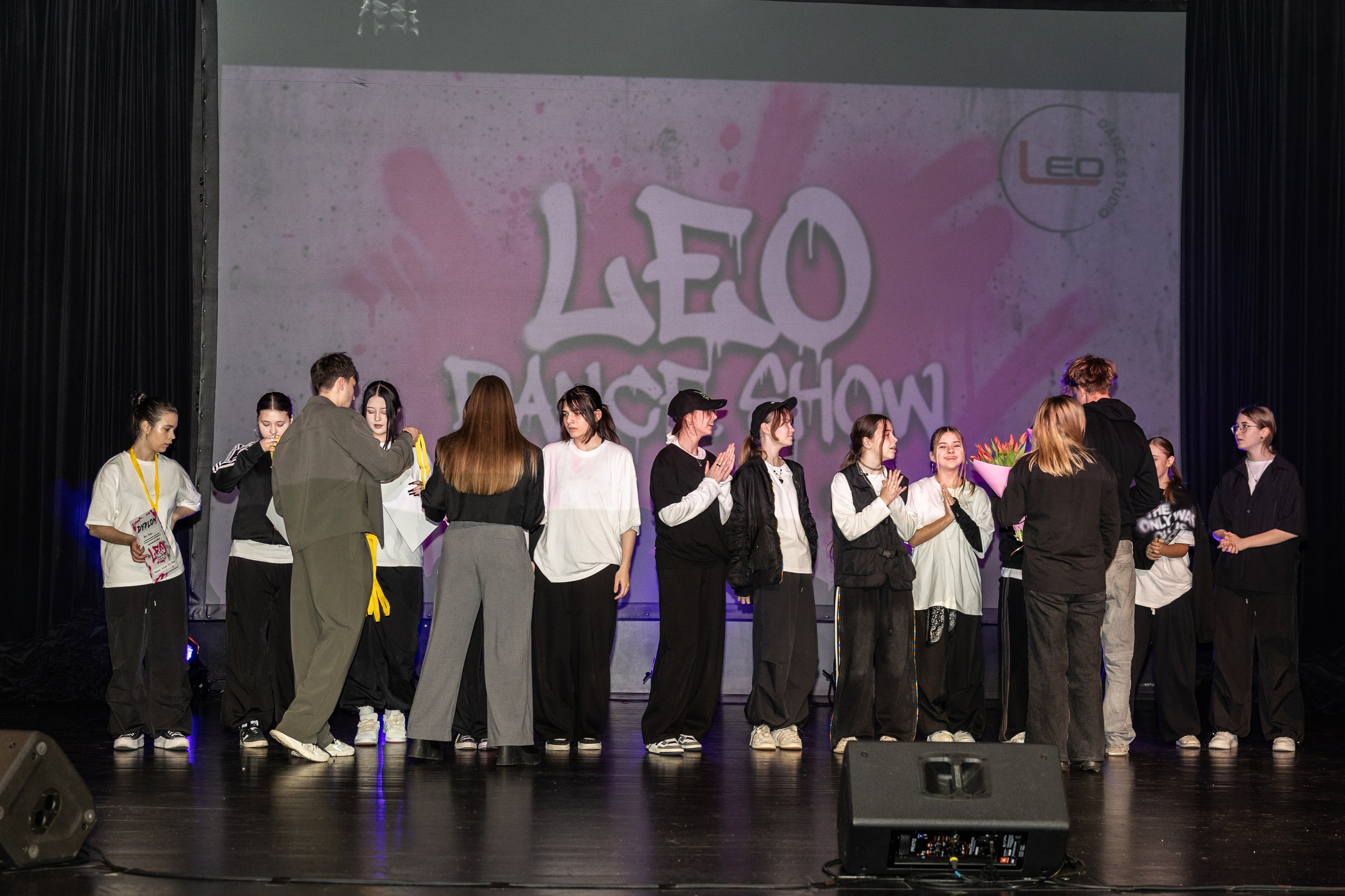 LEO DANCE SHOW WINTER 2025. Семейный и детский фотограф в Варшаве Мила Бобровская