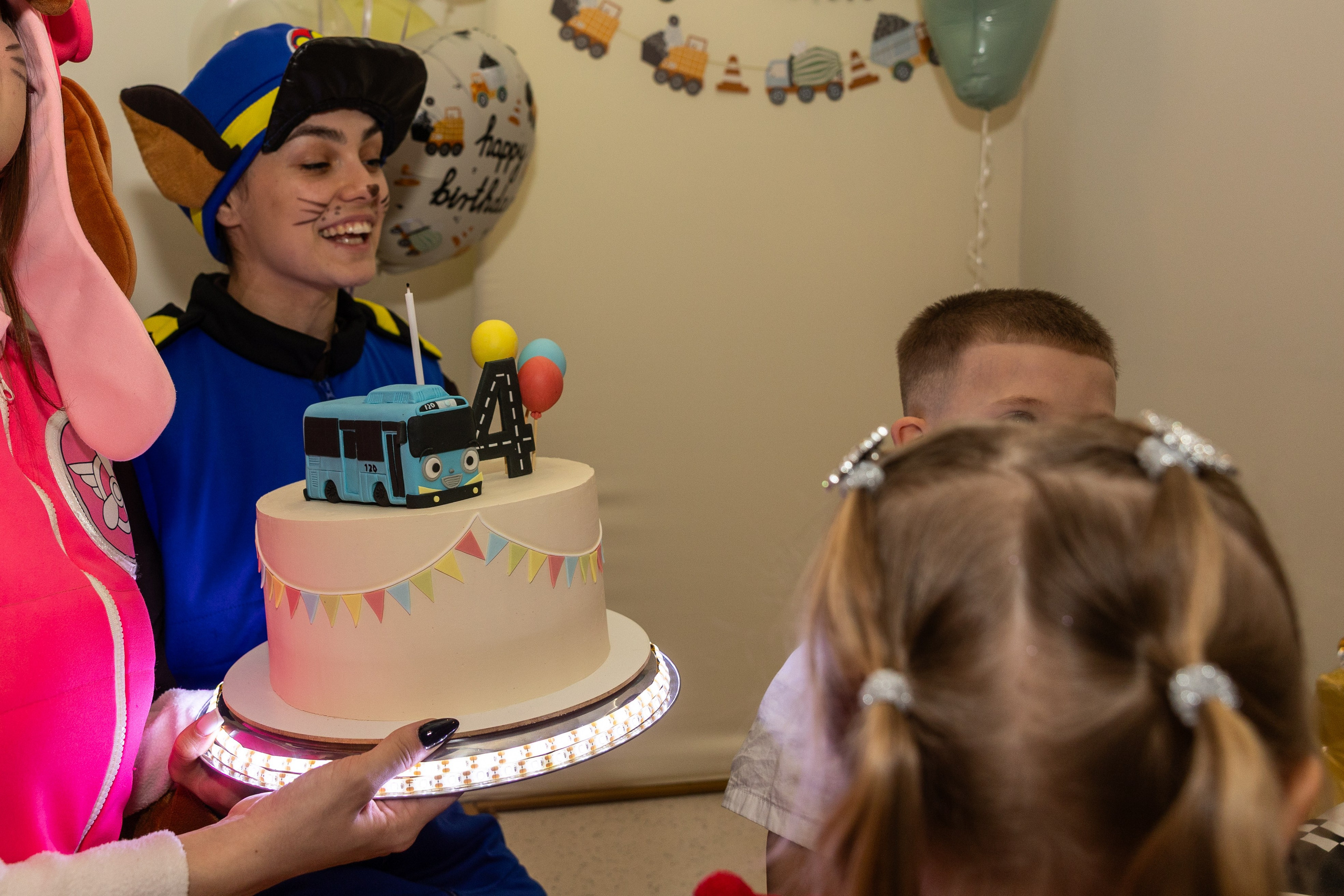 День рождения Артёма 24 января 2026 года. Семейный и детский фотограф в Варшаве Мила Бобровская