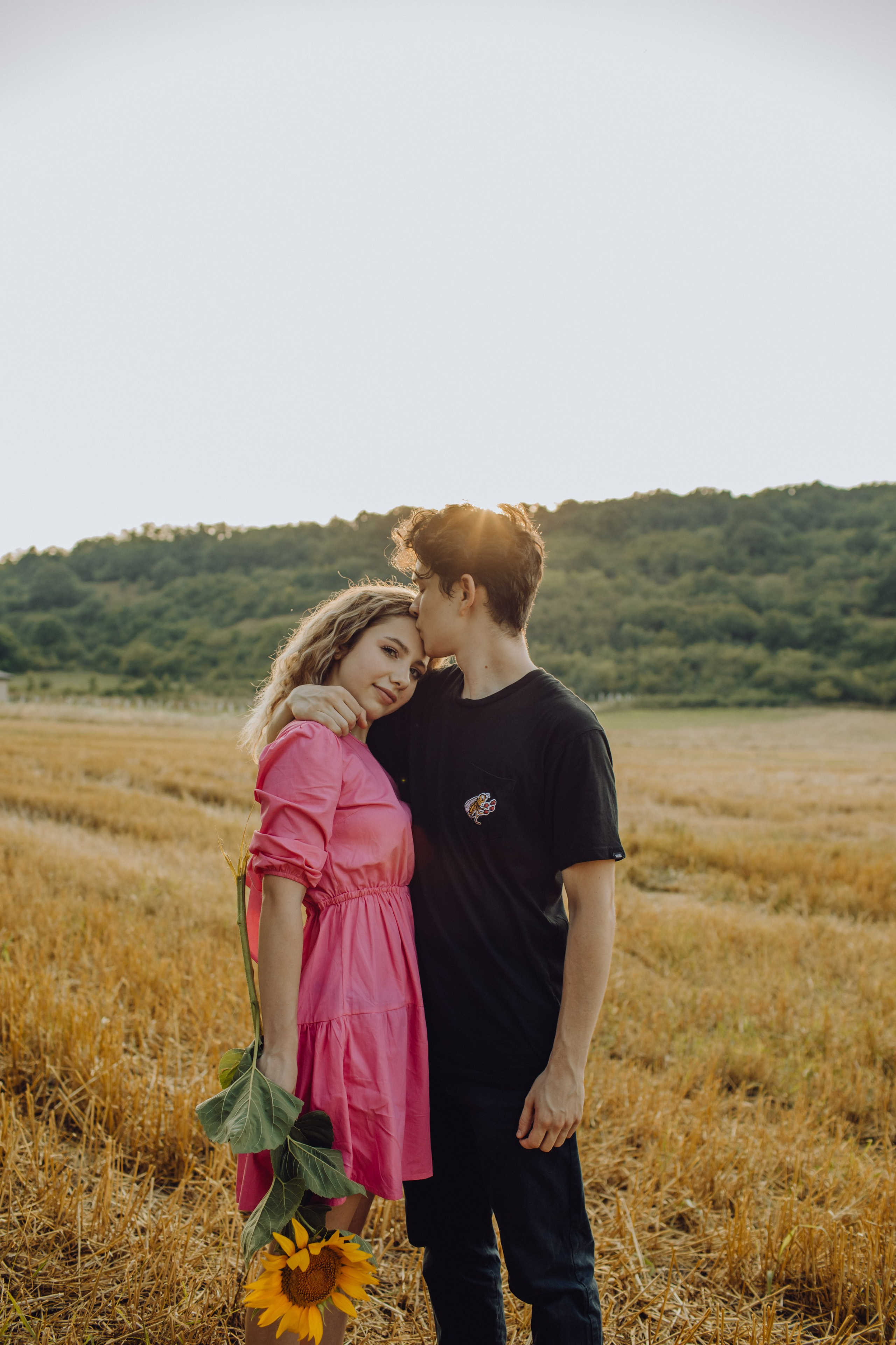 Raul & Larisa. Wedding & couple photographer from Romania Rut Vetan