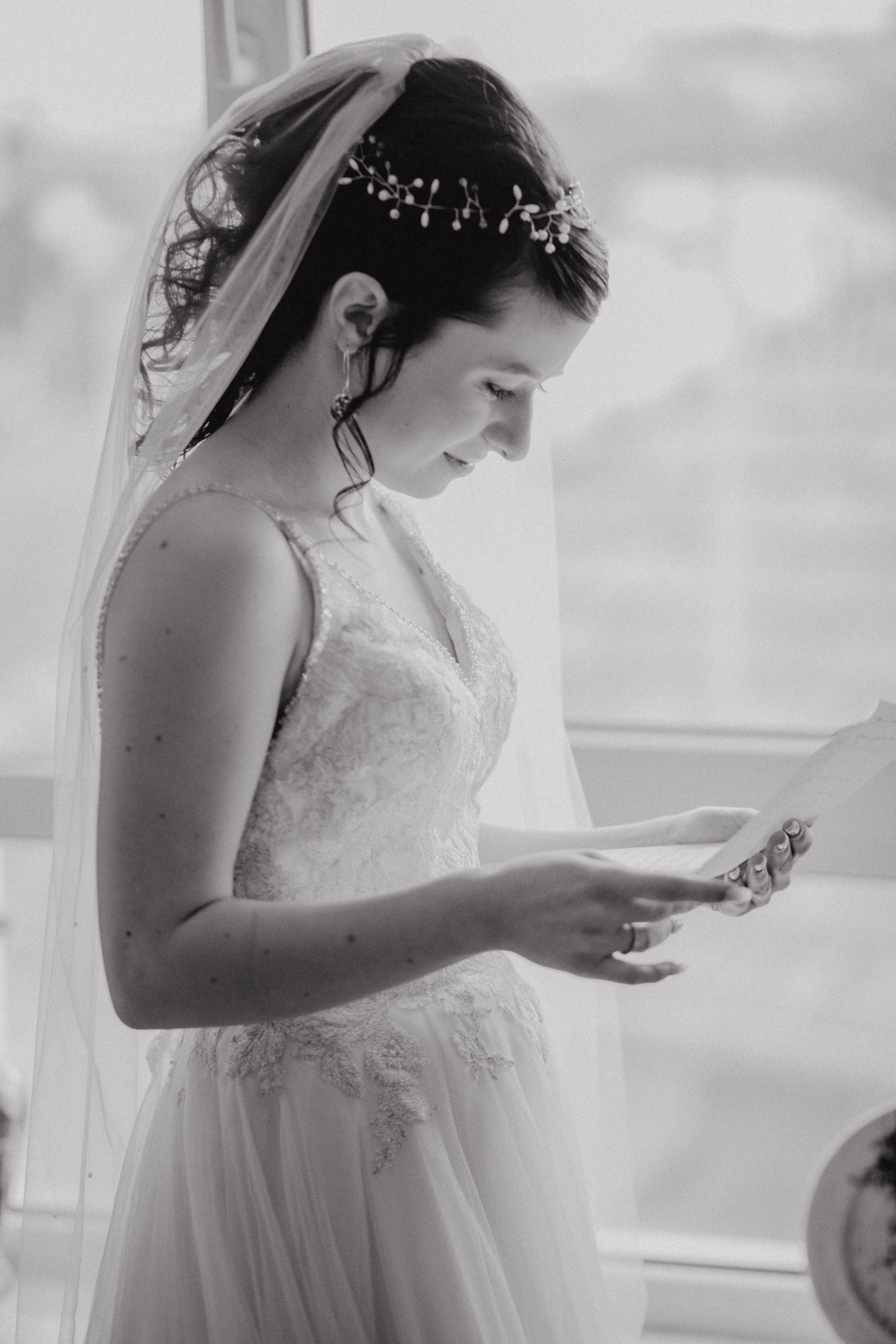 Andrei & Roxana. Wedding & couple photographer from Romania Rut Vetan