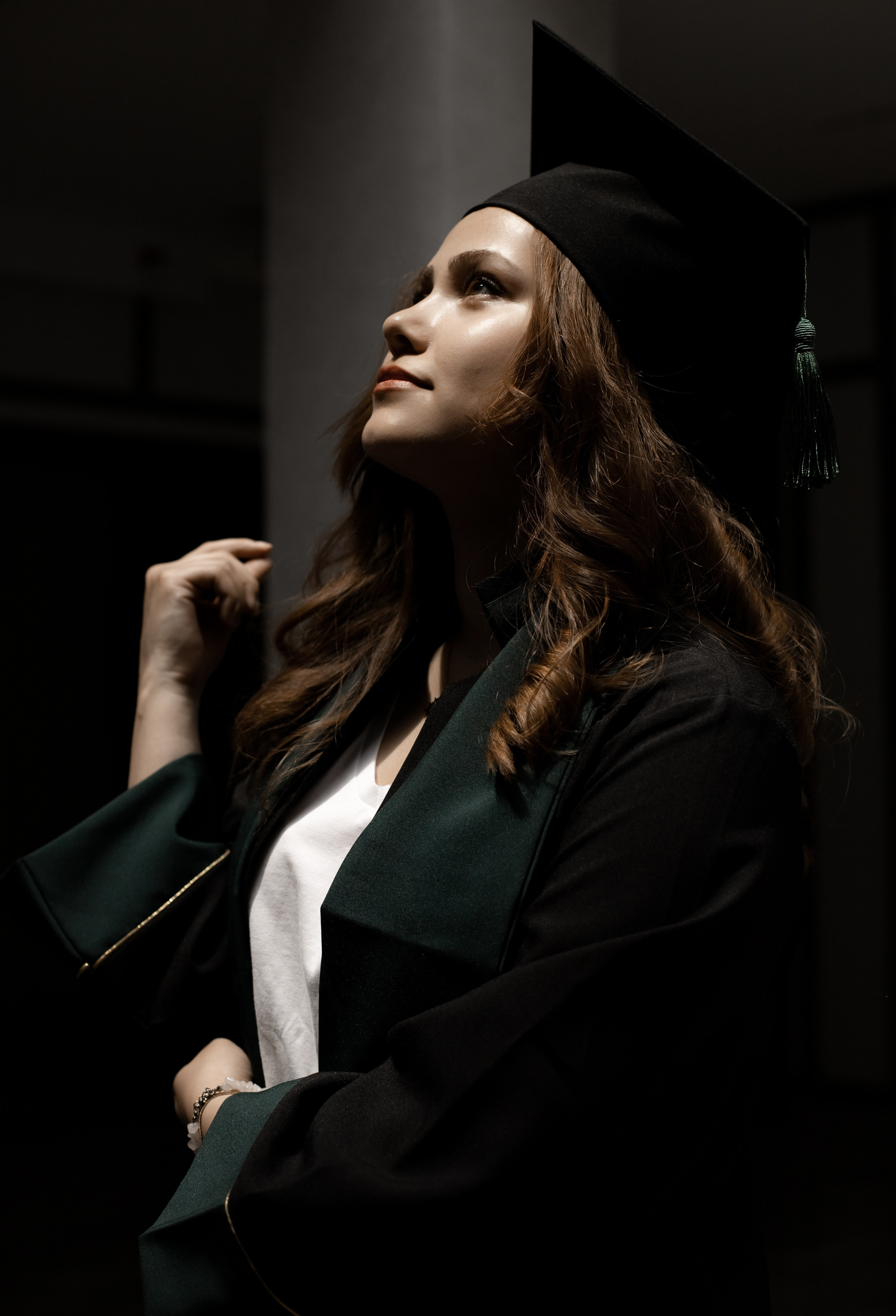 Premium mezun xalati, qara mezun geyimi, ag mezun libasi, qirmizi sarfli mezun paltari, mezun aksesuarlar, mezun papaqlari, mezun lentleri, mezun hediyyeleri, mezun fotosessiya geyimleri, mezun cekilisi ucun geyimler, mezun tedbirleri ucun aksesuarlar, mezun geyimlerinin icare ve satisi, premium mezun libaslari, mezun geyimleri online sifaris, mezun geyimleri Bakida, mezun geyimleri qiymetleri, mezun geyimleri modelleri, Mezun cekilisi, mezun fotosessiyasi, mezun cekilisi ucun geyimler, mezun mantiyasi cekilisi, mezun fotosessiya ideyalari, mezun gunu fotosessiya, mezun xatireleri, mezun papaqlari ile fotosessiya, mezun lentleri ile cekilis, ferdi mezun fotosessiyasi, qrup mezun cekilisi, mezun fotosessiya mekani, mezun ucun ideal cekilis fonlari, mezun fotosessiya aksesuarlari, mezun albomu sekilleri, mezun cekilisi poza ideyalari, universitet mezun fotosessiyasi, kollektiv mezun fotosessiyasi, mezun xalatlari ile cekilis, mezun mantiyasi fotosessiyasi, mezun geyimleri ile professional cekilis, mezun tebrik fotosessiyasi, en yeni mezun cekilis trendləri, mezun fotosessiya xidmetleri, premium mezun cekilisi, mezun cekilisi ucun dekorlar, mezun fotosessiyasi aksesuarlar, mezun gunu en gozel fotolar, mezun cekilisi fotostudiya, bakida mezun fotosessiyasi, xaricde mezun cekilisi, mezun gunune ozel cekilis,Məzun mantiyaları, eksklüziv məzun geyimləri, ağ və qara məzun libasları, məzun üçün xüsusi şarf modelləri, məzun papağı və aksesuarları, fərdi dizayn məzun geyimləri, məzun tədbiri üçün ən yaxşı seçimlər, məzun fotosessiyası üçün ideal libaslar, məzun mərasimi geyimləri, keyfiyyətli məzun mantiyası, rahat və şık məzun geyimləri, məzun üçün lent və tac modelləri, məzun simvolik medalları, icarəyə verilən məzun libasları, məzun geyimlərinin sərfəli qiymətləri, onlayn məzun geyimi sifarişi, məzun paltarı mağazası, dəbli məzun geyimləri, premium məzun mantiyalarının satışı, universitet məzunları üçün mantiyalar, kollektiv məzun geyimləri, məktəb məzunları üçün geyimlər, diplom mərasimi üçün geyimlər, fərqli rəngdə məzun libasları, ən yeni məzun geyimləri, rahat və premium məzun geyimi seçimləri, Bakıda məzun geyimi mağazası, məzun üçün ən yaxşı libaslar