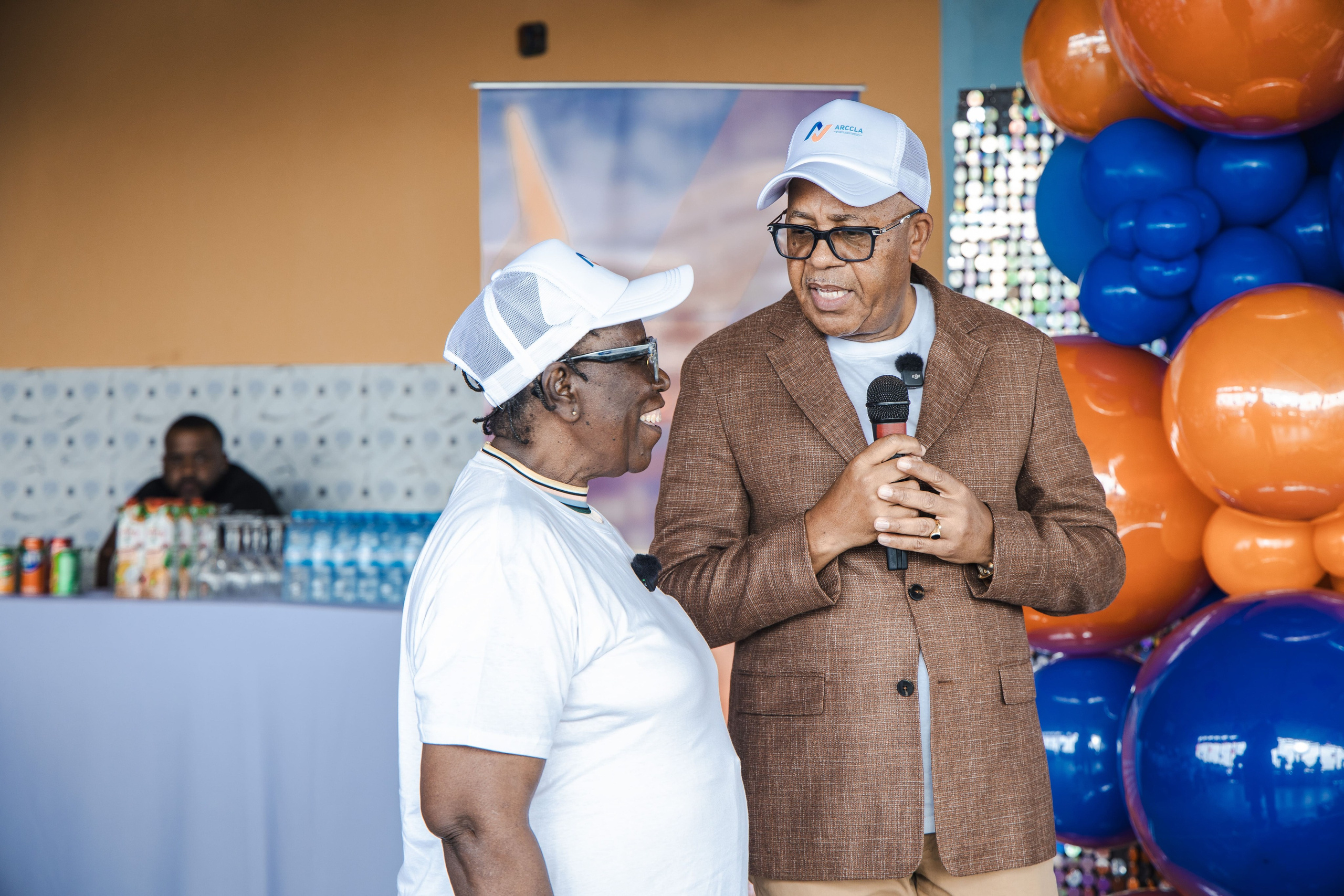 ARCLLA 5 ANOS — ENTREGA DE DONATIVOS