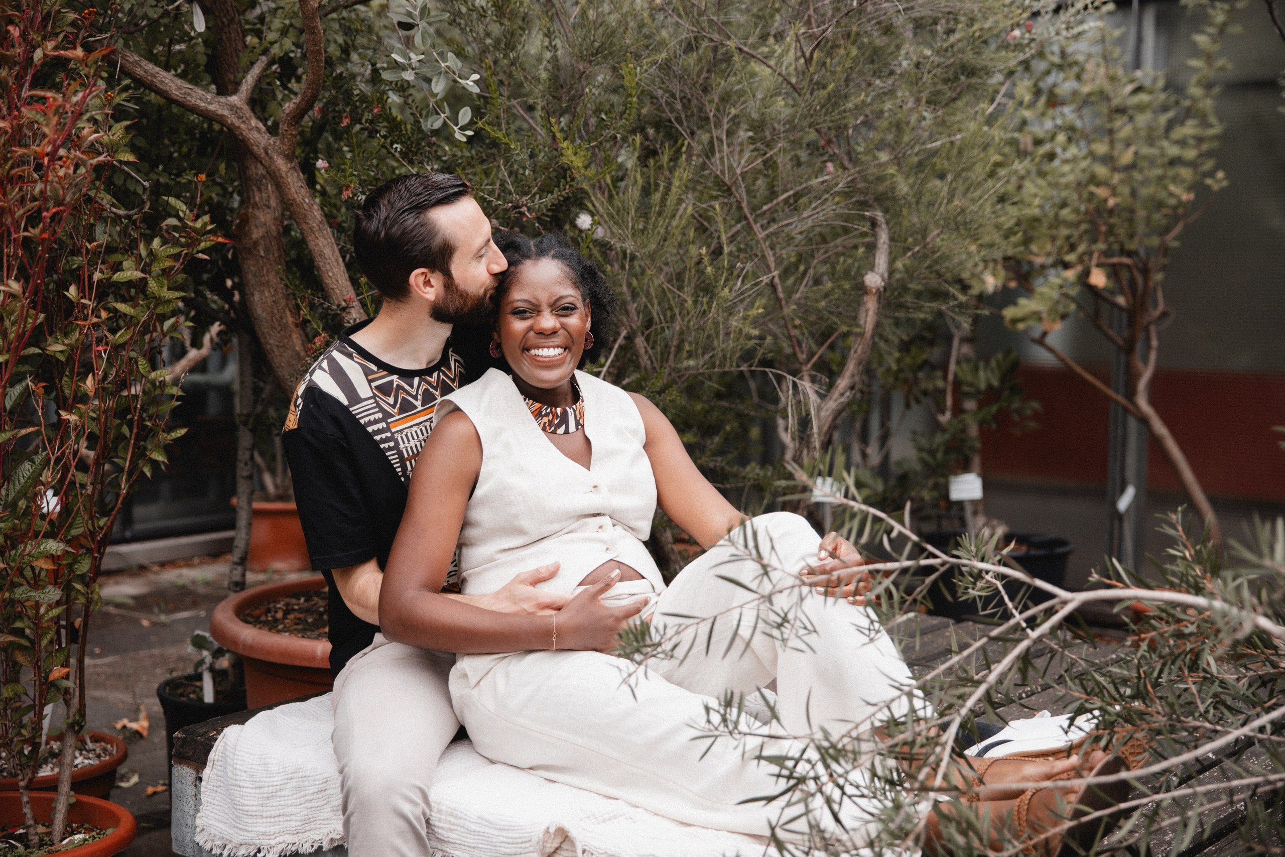 Babybauch Shooting im Botanischen Garten Bochum | Reiche Fotografie. Hochzeitsfotografin Bochum | Halyna Reiche Fotografie NRW
