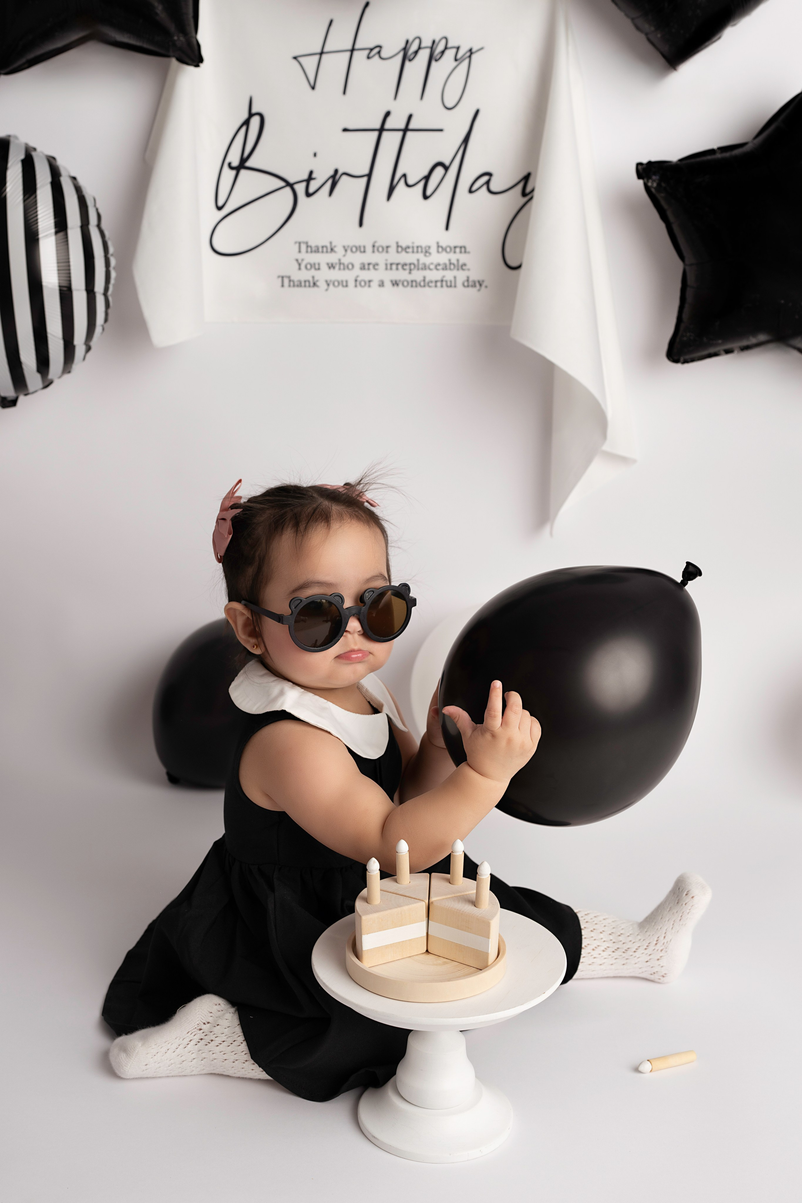 CAKE SMASH PHOTOGRAPHY. Newborn, Sitter and Cake Smash Photographer in Doha, Qatar
