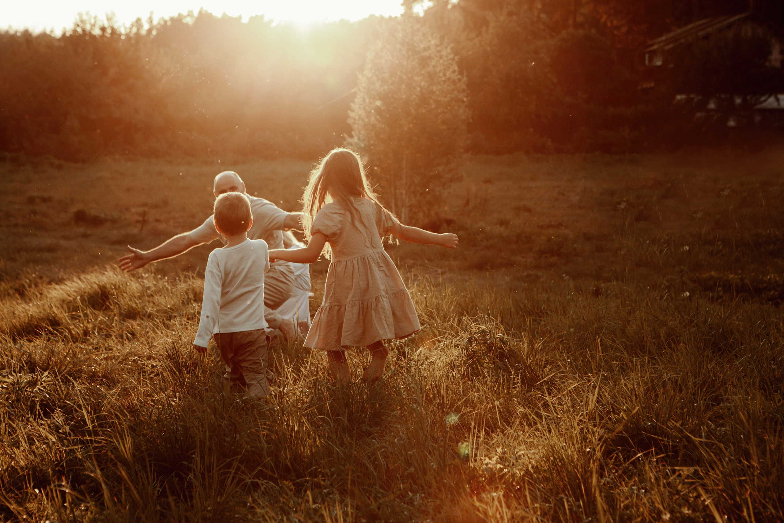 Alina/Andzej/Veronika/Oskar. Wedding and family photographer in Lithuania — Yvanessa Gelvano