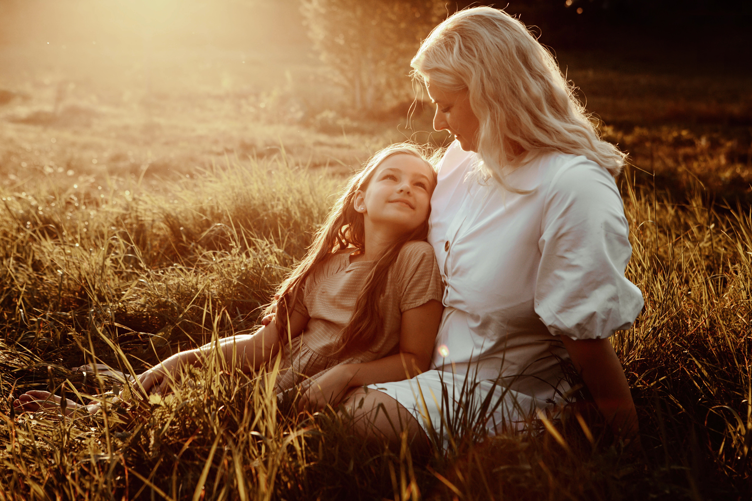 Alina/Andzej/Veronika/Oskar. Wedding and family photographer in Lithuania — Yvanessa Gelvano