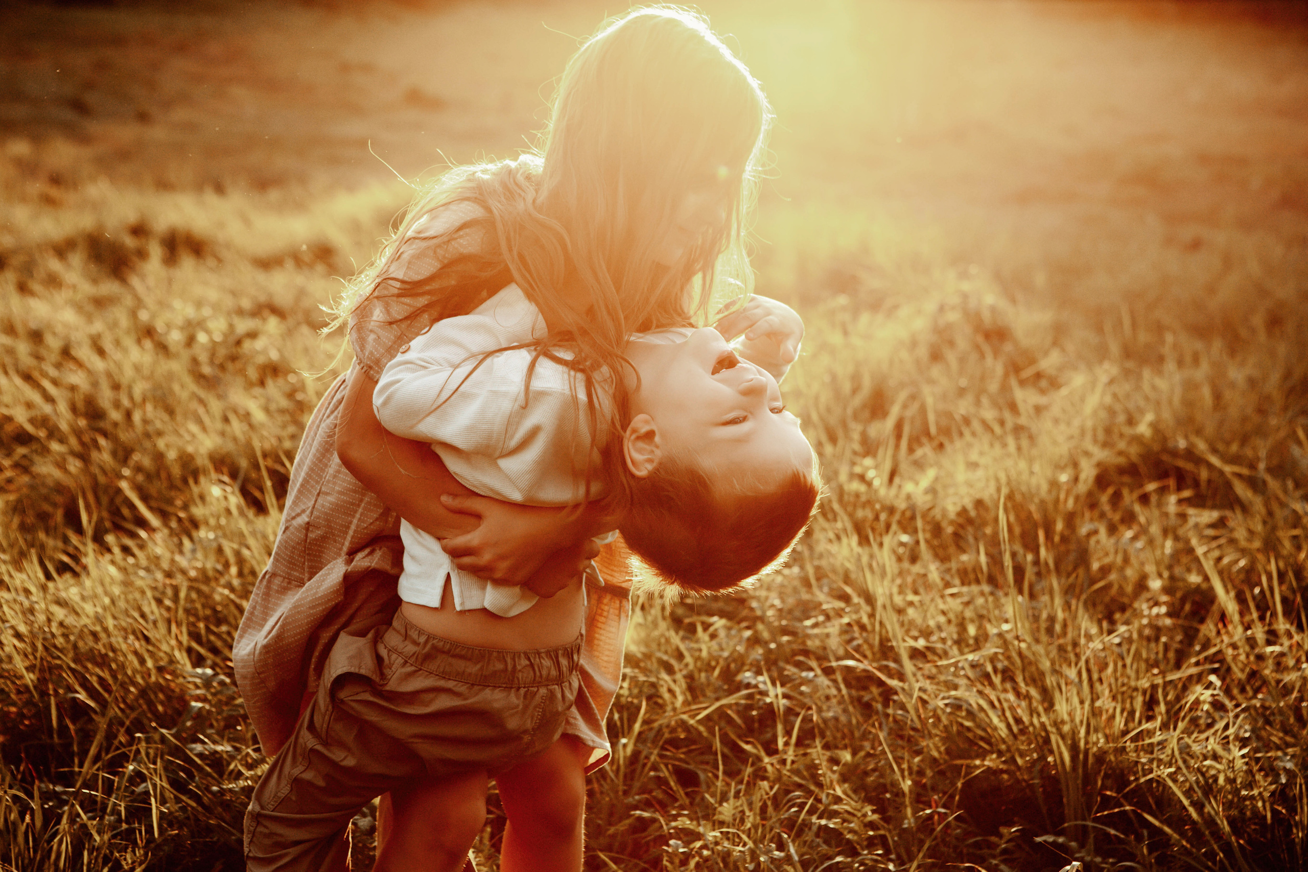 Alina/Andzej/Veronika/Oskar. Wedding and family photographer in Lithuania — Yvanessa Gelvano