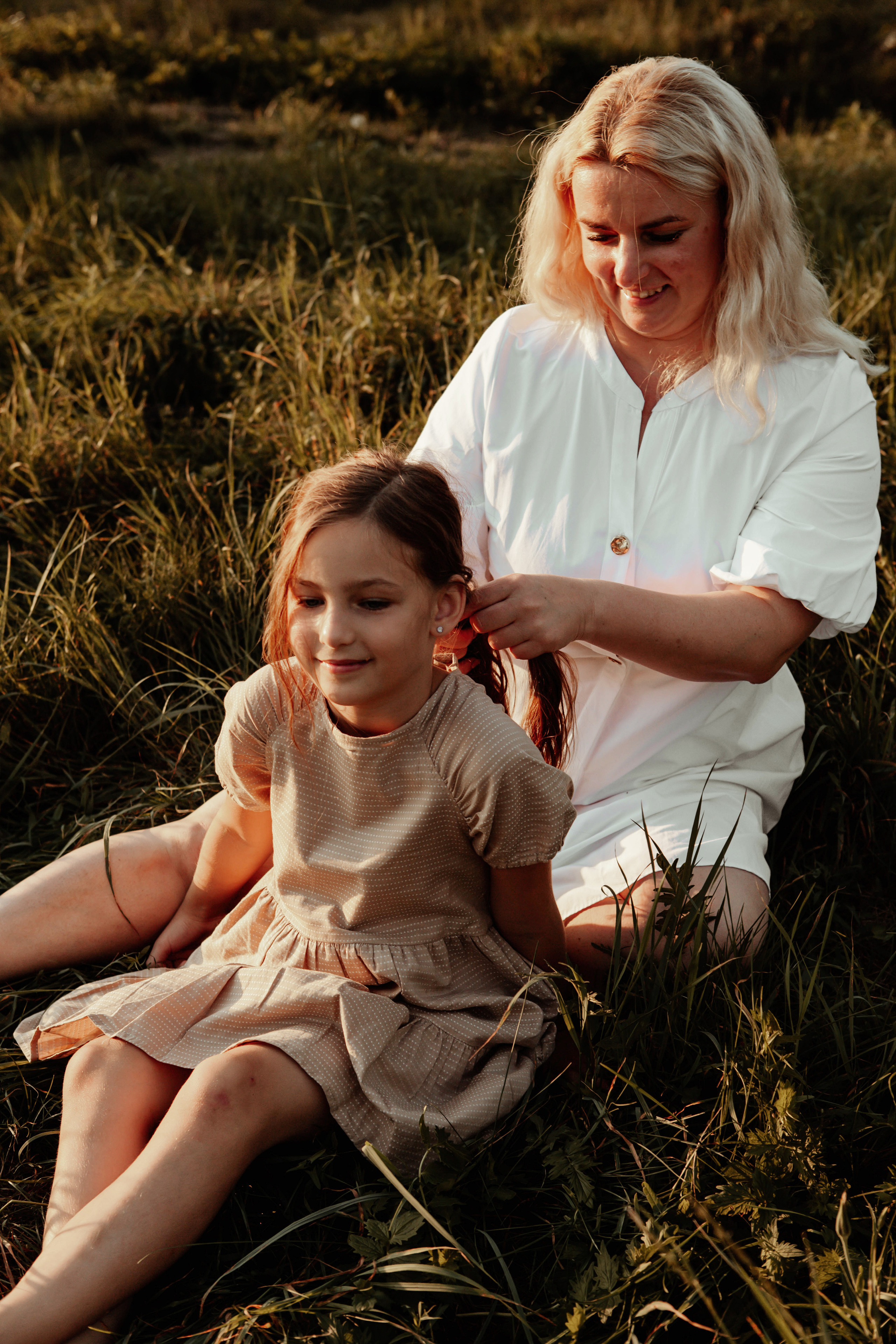 Alina/Andzej/Veronika/Oskar. Wedding and family photographer in Lithuania — Yvanessa Gelvano