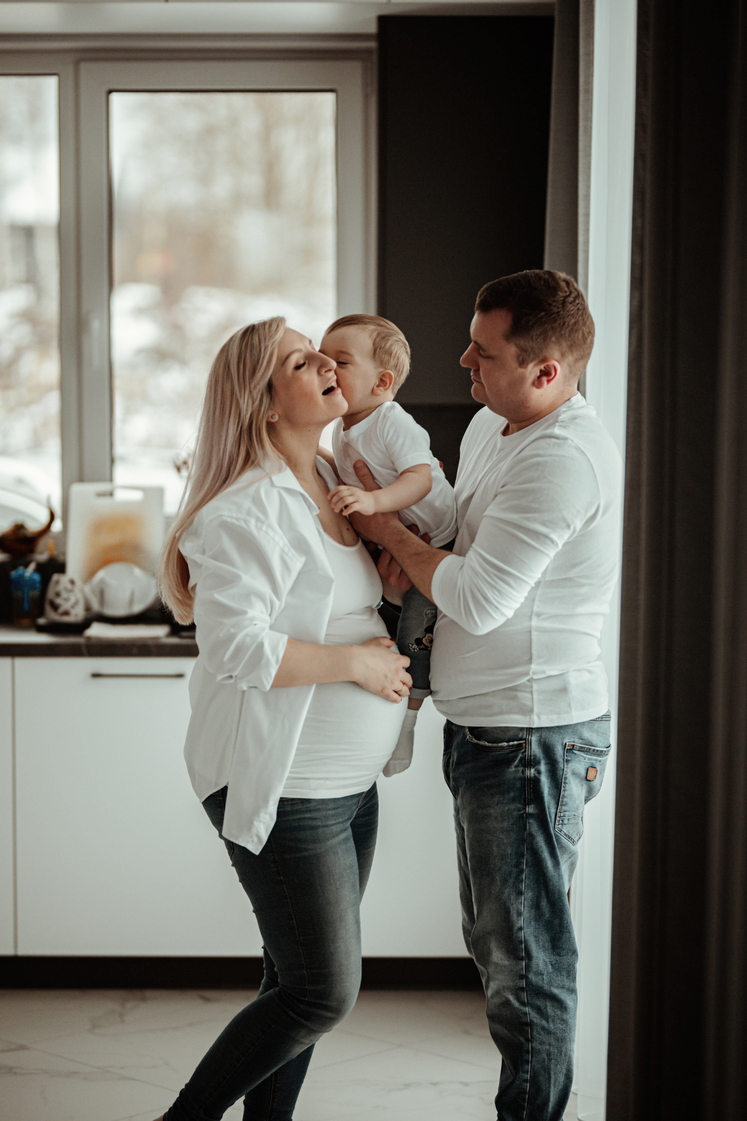 Violeta/Dima/Dominik. Wedding and family photographer in Lithuania — Yvanessa Gelvano