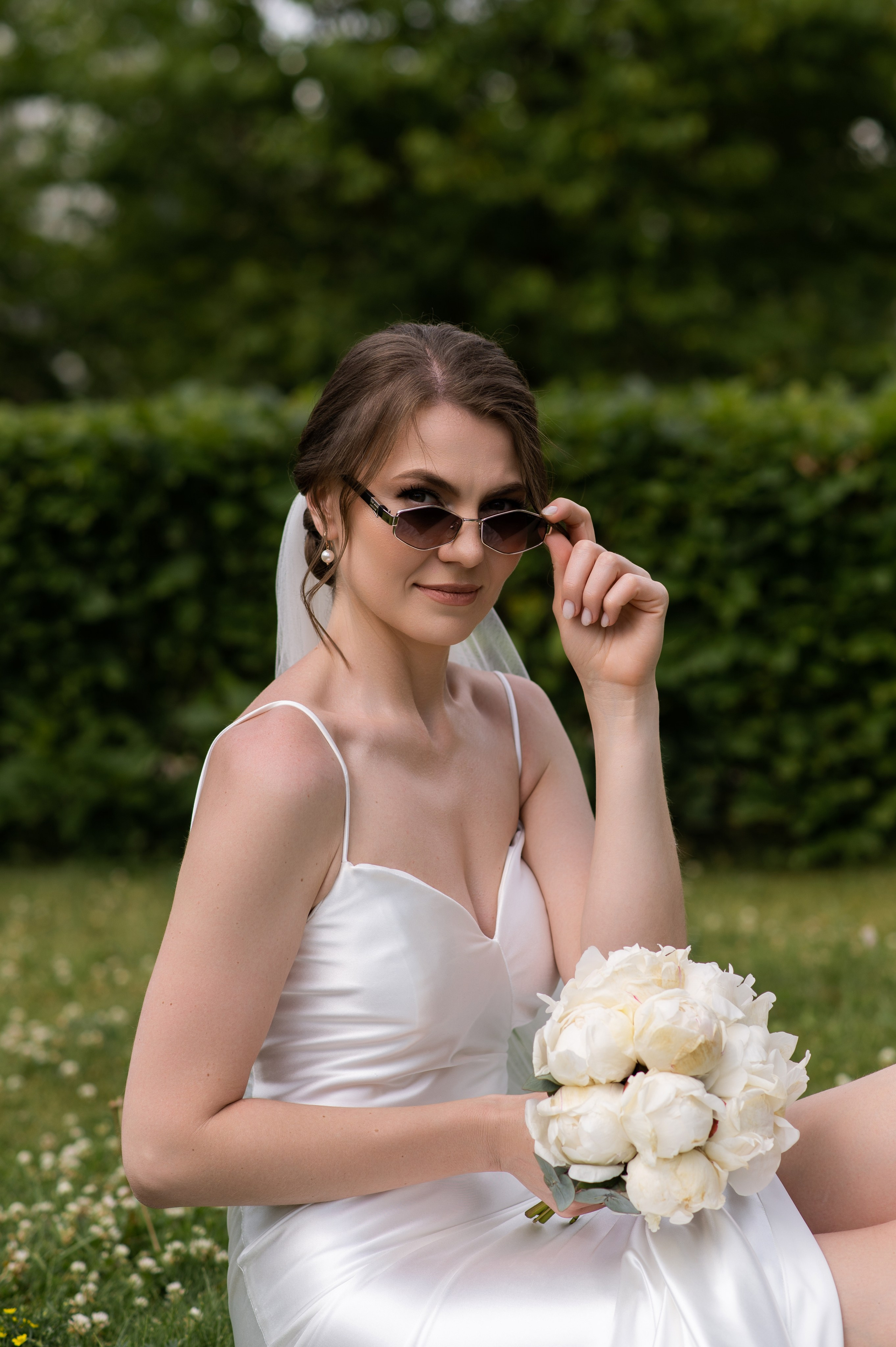 Light. Wedding and commercial photographer