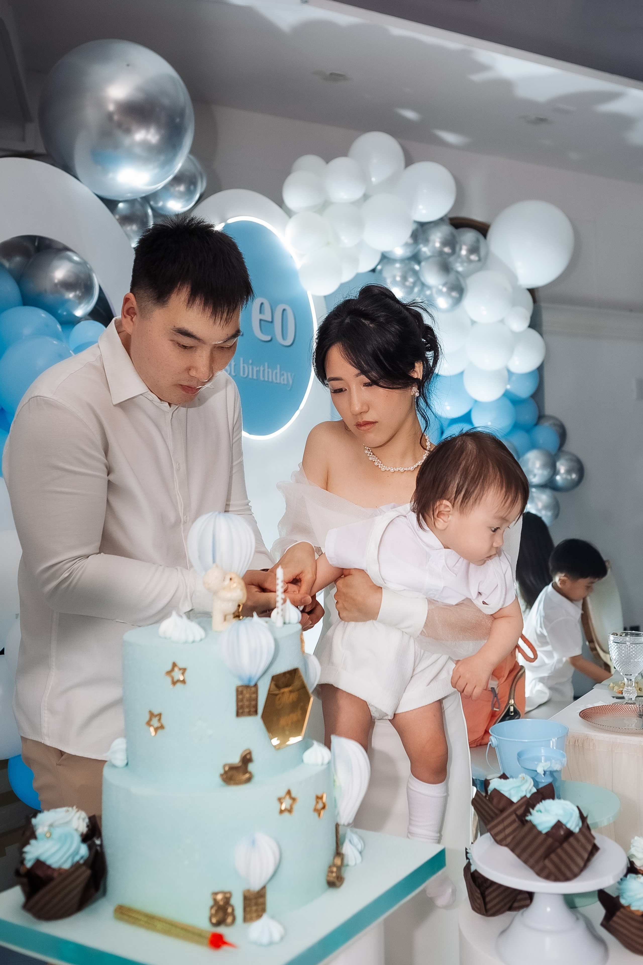 Тео дома и в ресторане. Фотограф беременности, ньюборн и годовасиков в Корее Жанна Хан