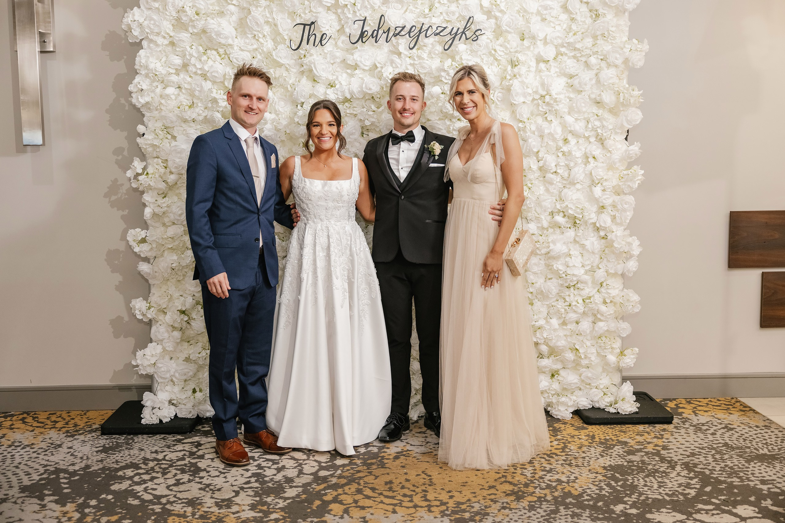 09.06.2025 Wedding. Wedding family event photographer in Chicago Nick Yushevich