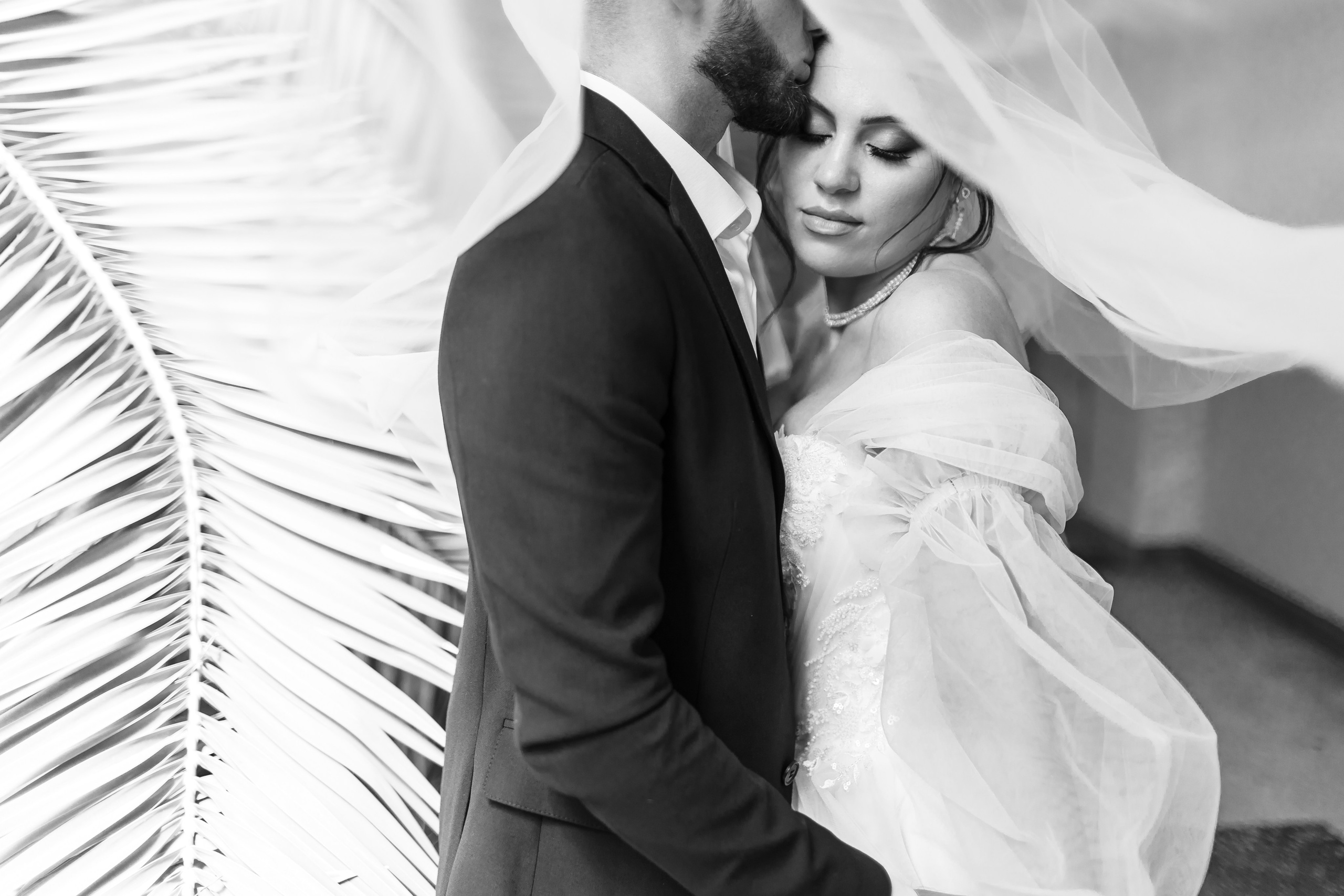 Cristian & Beatrice. Servicii Foto Video la Nunta Chisinau Moldova Europa Studio MagicFoto