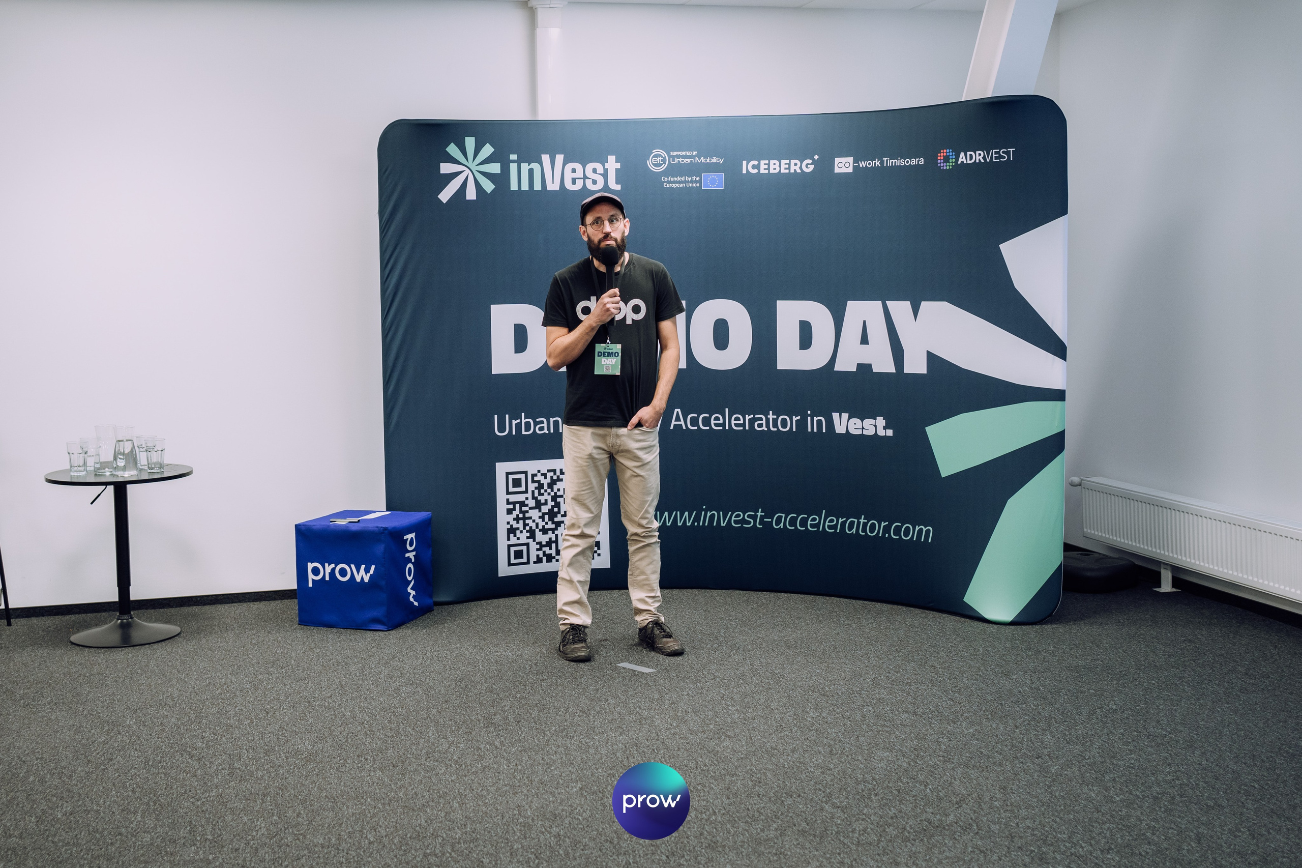 InVest DemoDay @ Cowork. Cozac Cristian Photographer