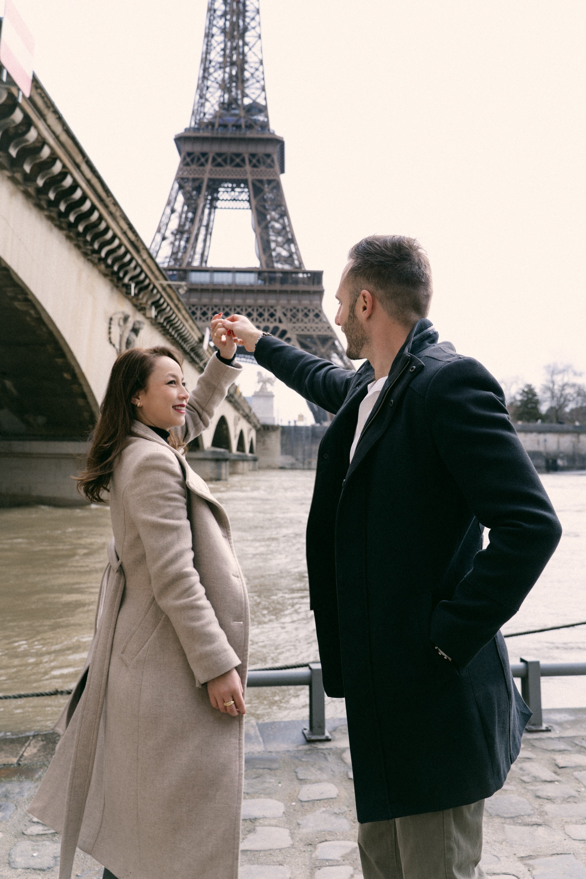 Romantic Couple Photoshoot in Paris | Paris Photographer. Paris Photographer & Videographer