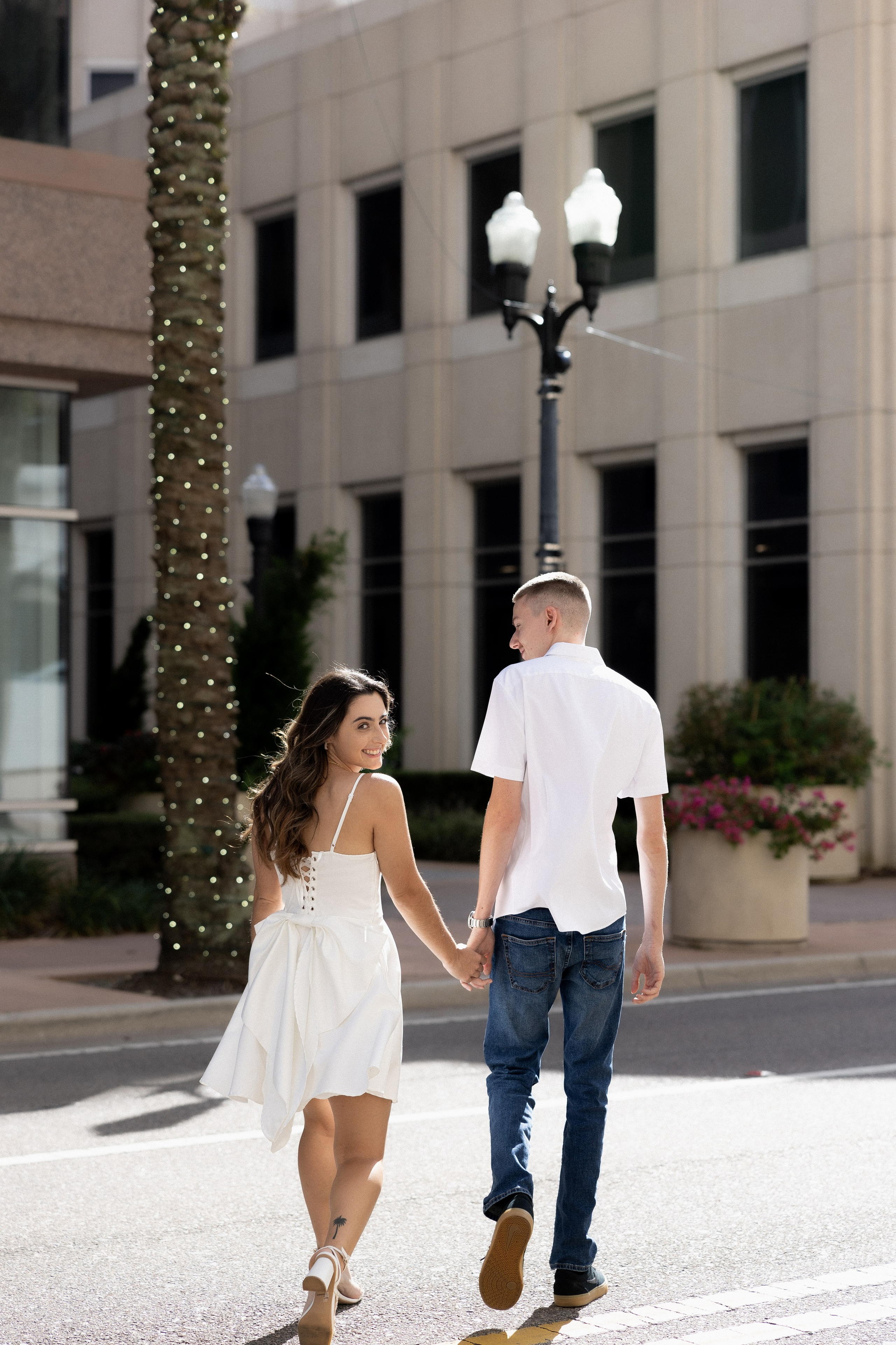 Engagement Photoshoot in the city. Photographer Anastasia Nagibina
