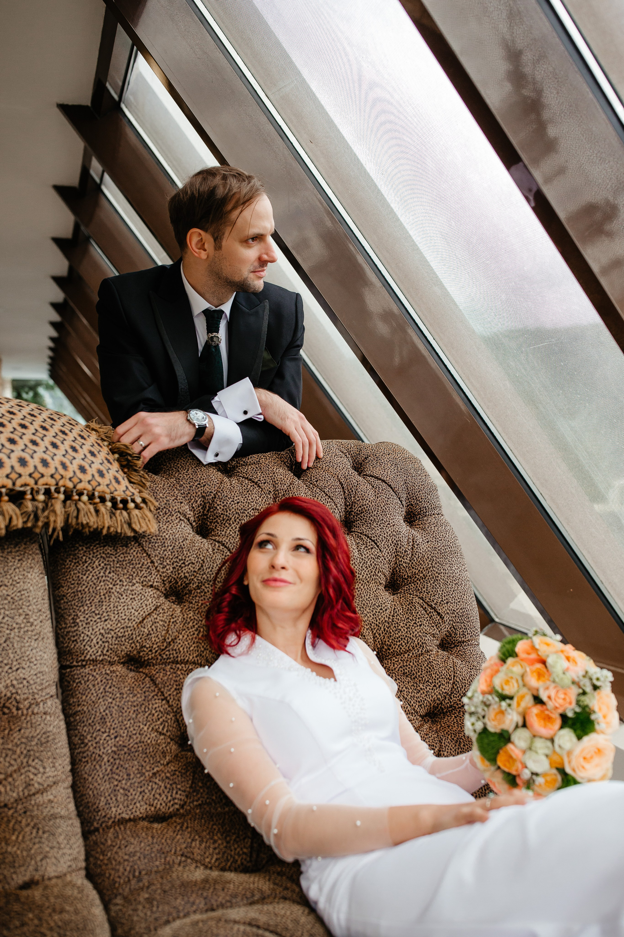 Nunta Elena & Tudor — Fotografie de nuntă în stil natural și elegant. Rares Bucur is a professional wedding photographer based in Cluj-Napoca, Romania, specializing in wedding photography