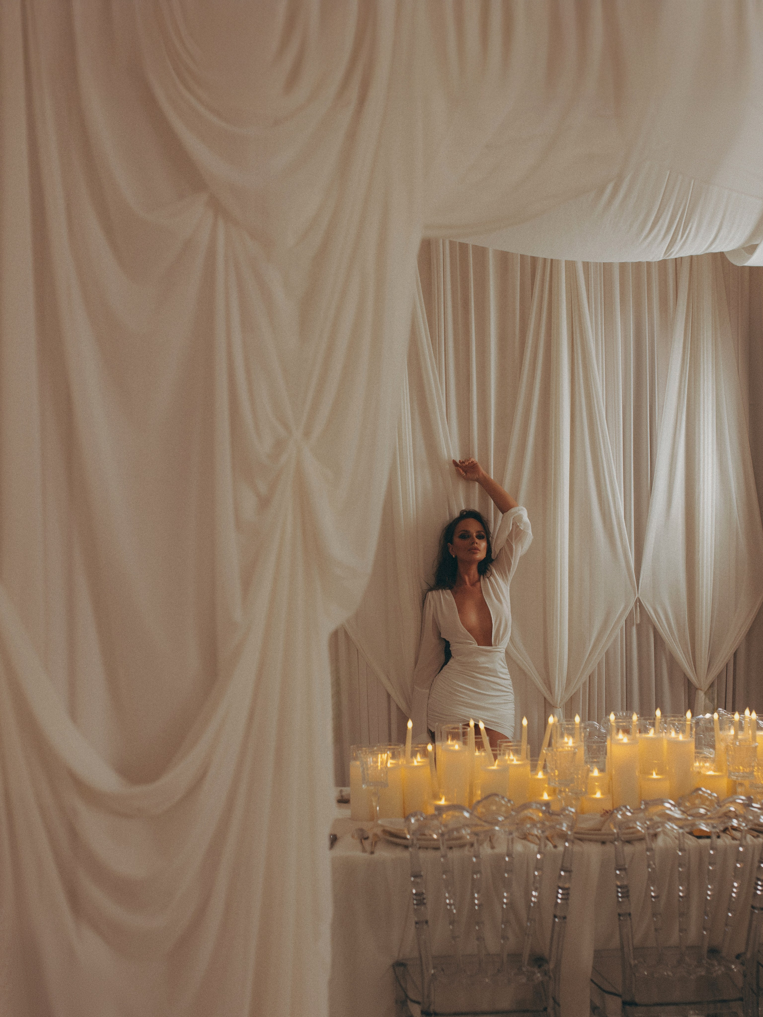 Шелк и свечи. Валерия Вартанова. Фотограф