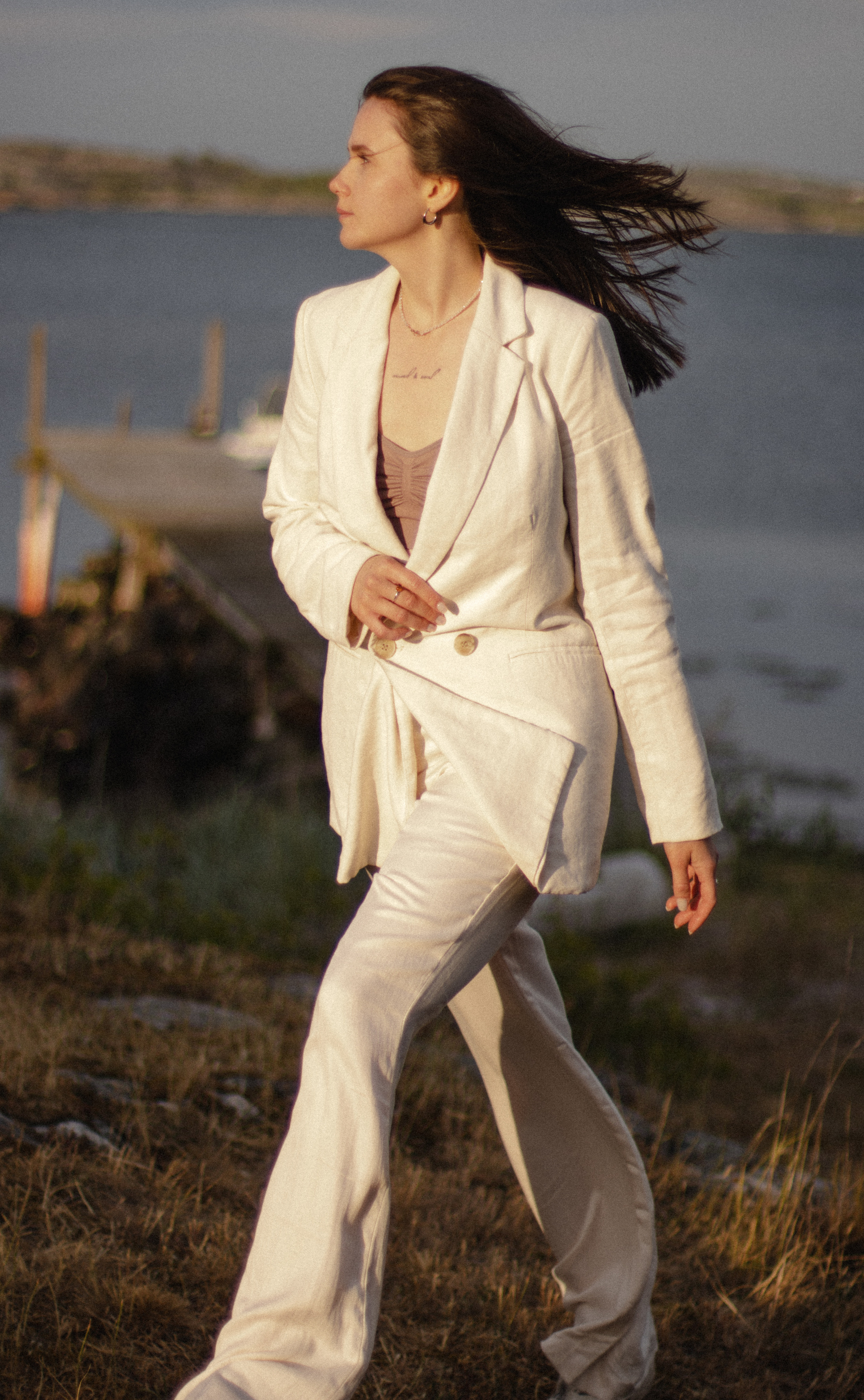 Sofie on Hönö Island. Photographer in Gothenburg Aleksandra Stroganova