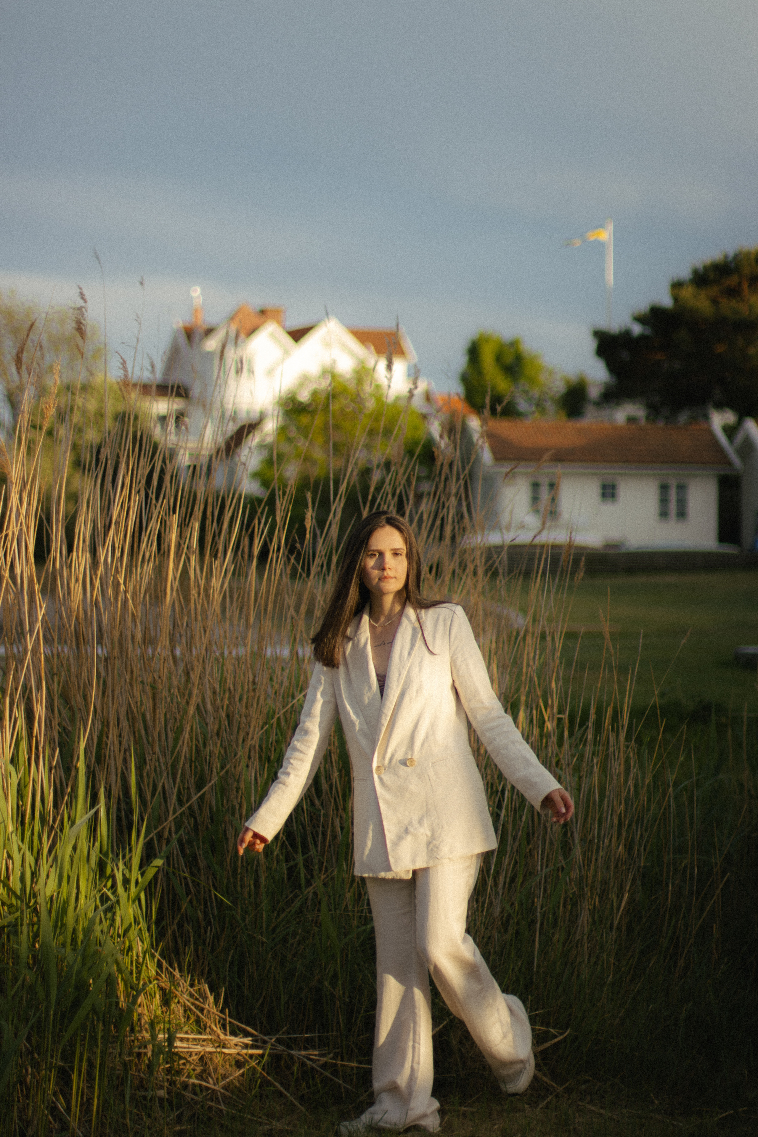 Sofie on Hönö Island. Photographer in Gothenburg Aleksandra Stroganova