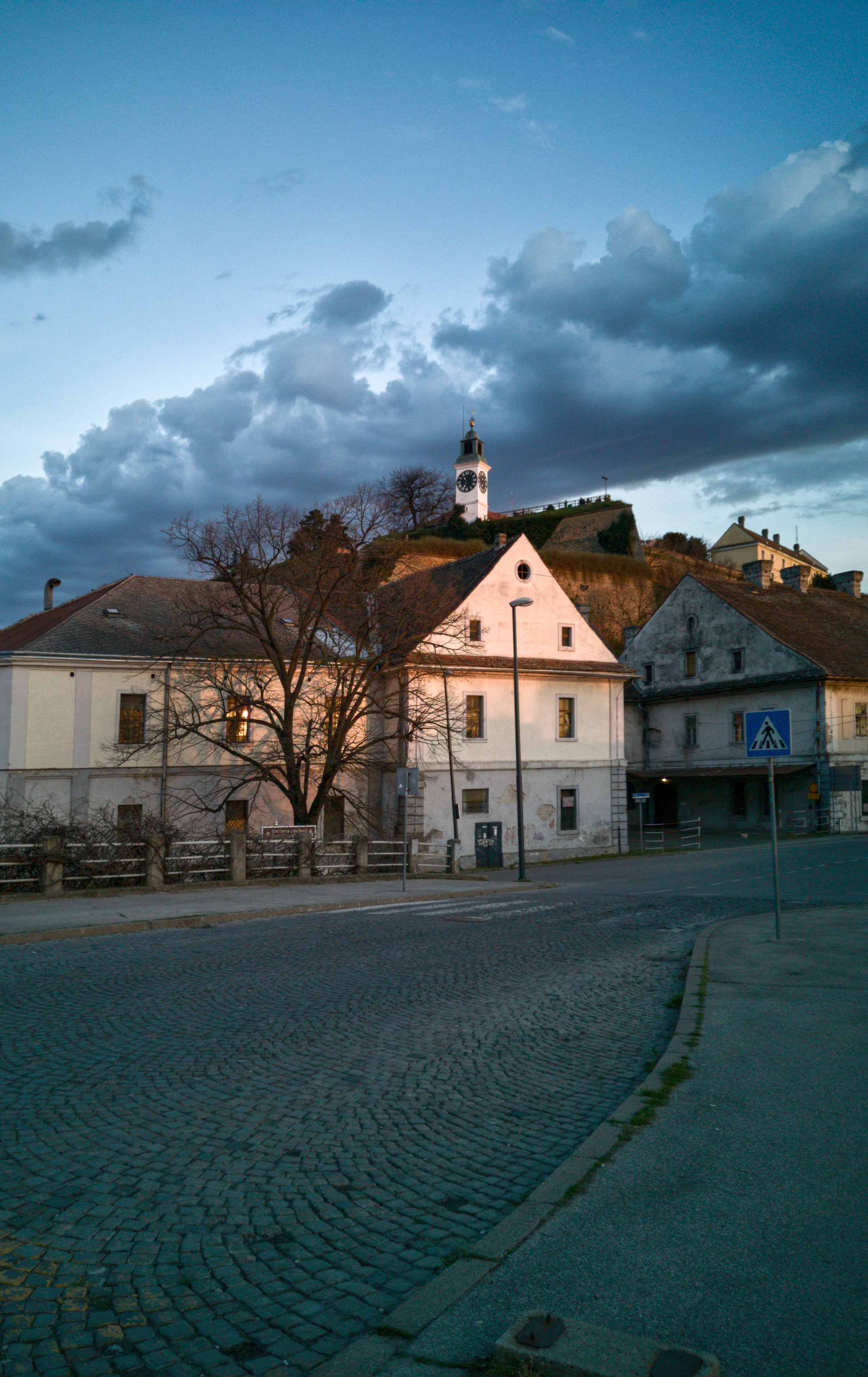 Петроварадин - галерија на продају. Викторија Федосеенко, фотограф у Србији