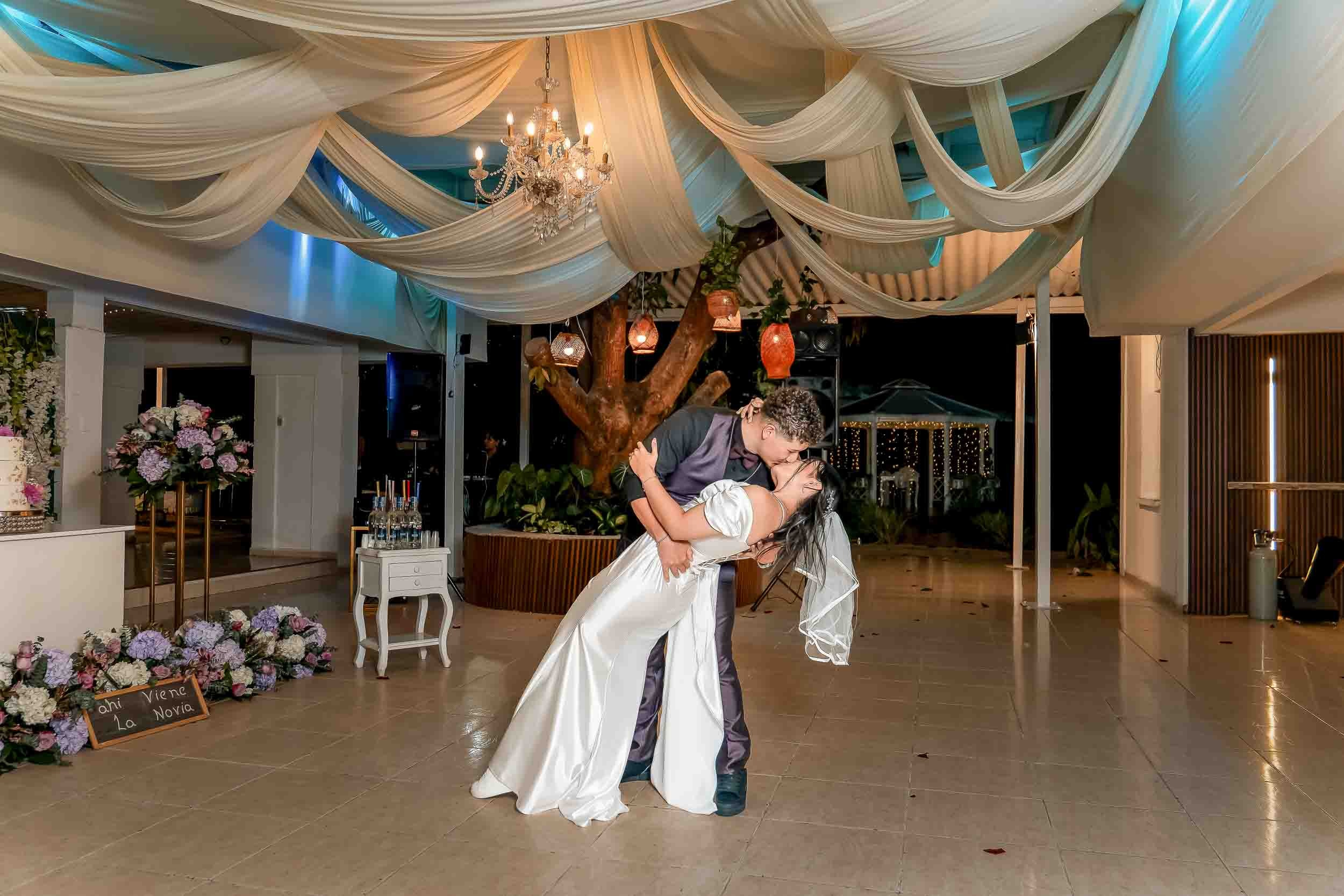 Boda en Cali. Eventos Inti Raimi - Laura & Nicolas. Karen Ortiz Photography / Fotógrafo profesional en Cali - Colombia