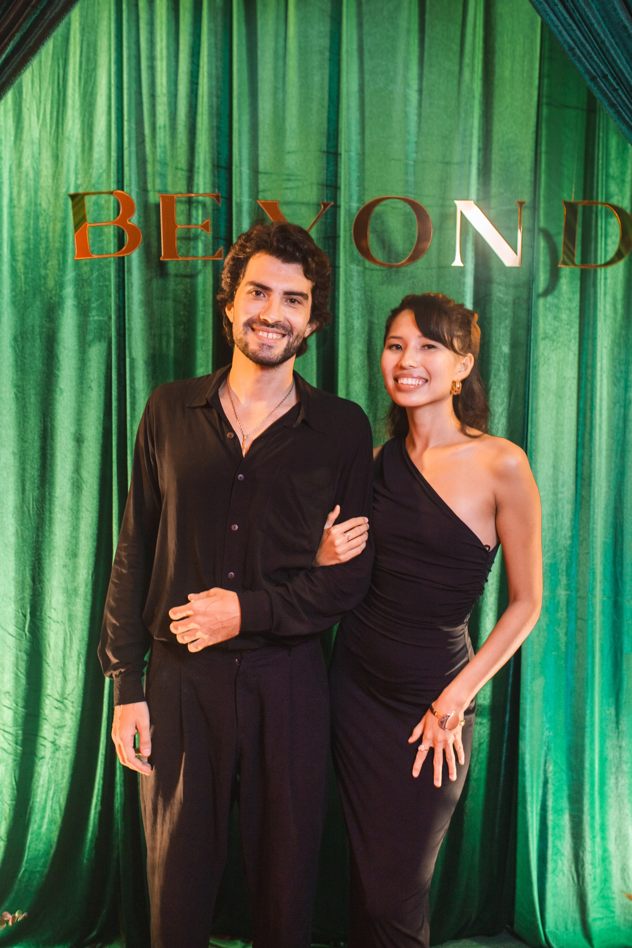 Презентация консъерж сервис Beyond. Individual and couple Photographer in Bali — Bali Dream Photo