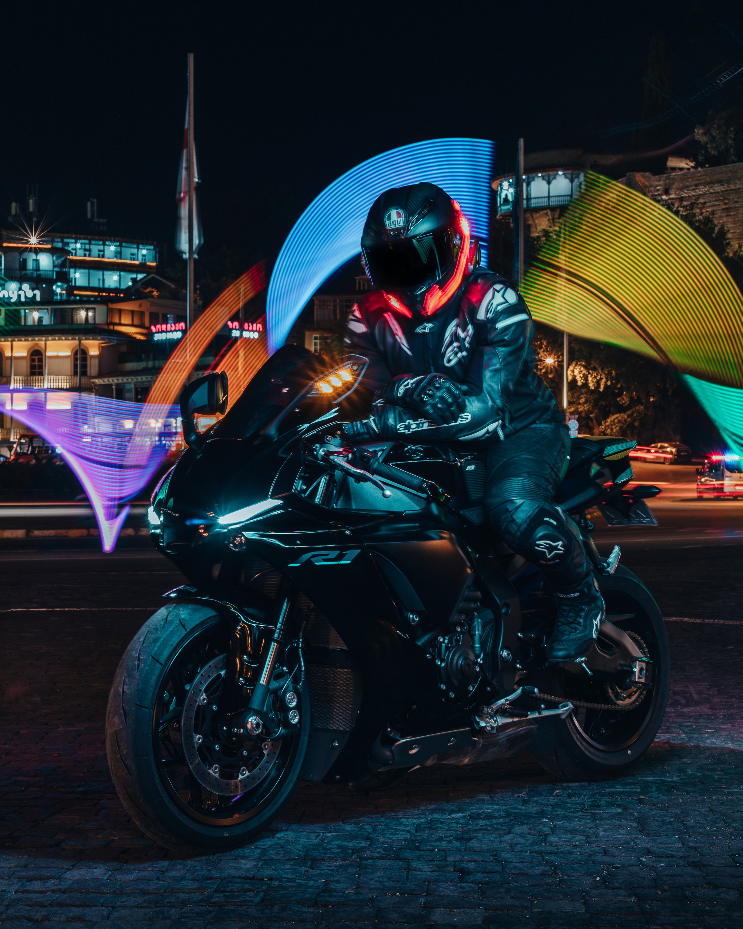 G E O R G E. Bspander