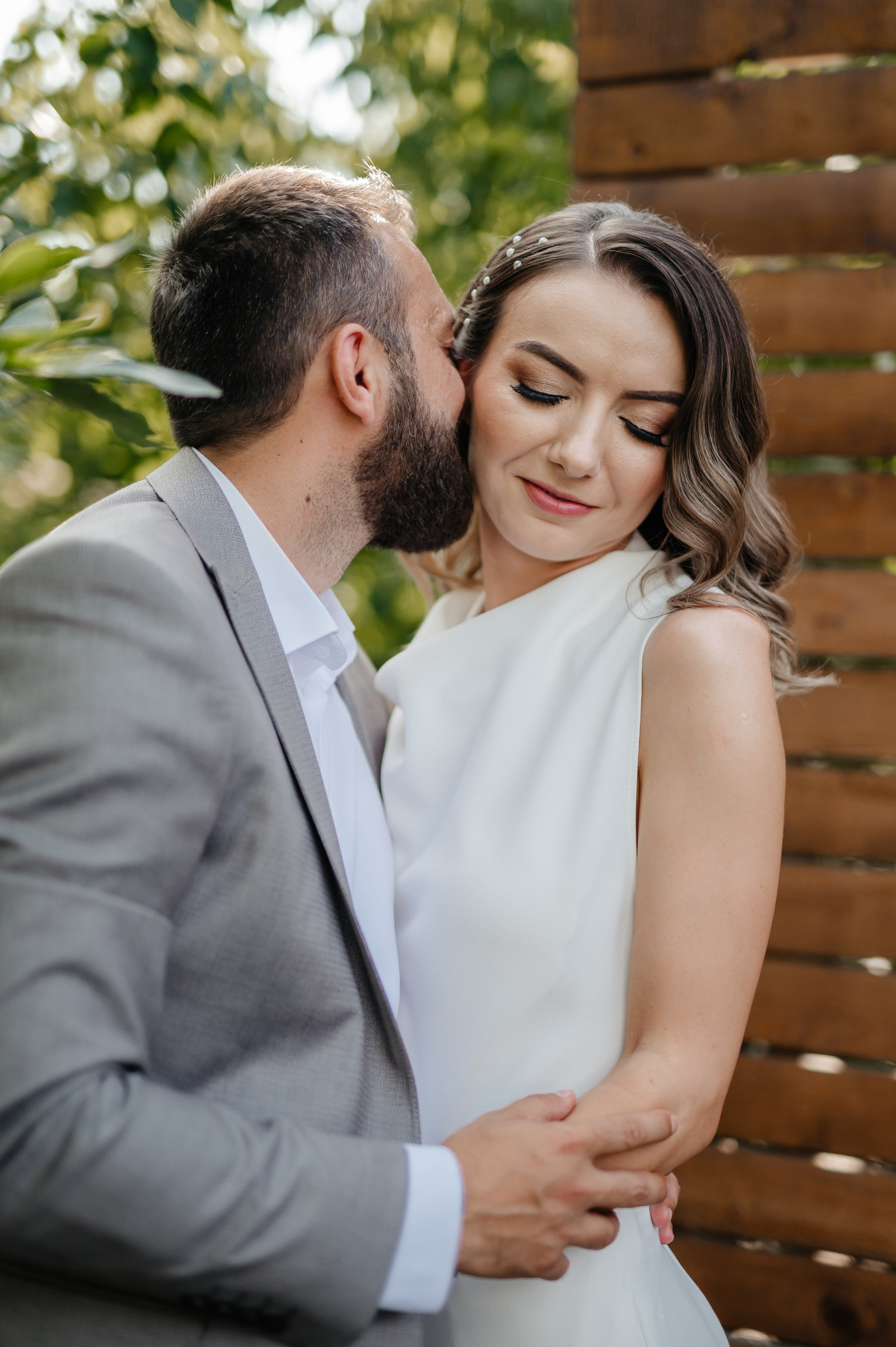 Cununie civila in aer liber si sedinta foto de cuplu. Proud Vision Weddings | Wedding Photography & Film — Servicii profesionale Foto Video Nunta Iasi