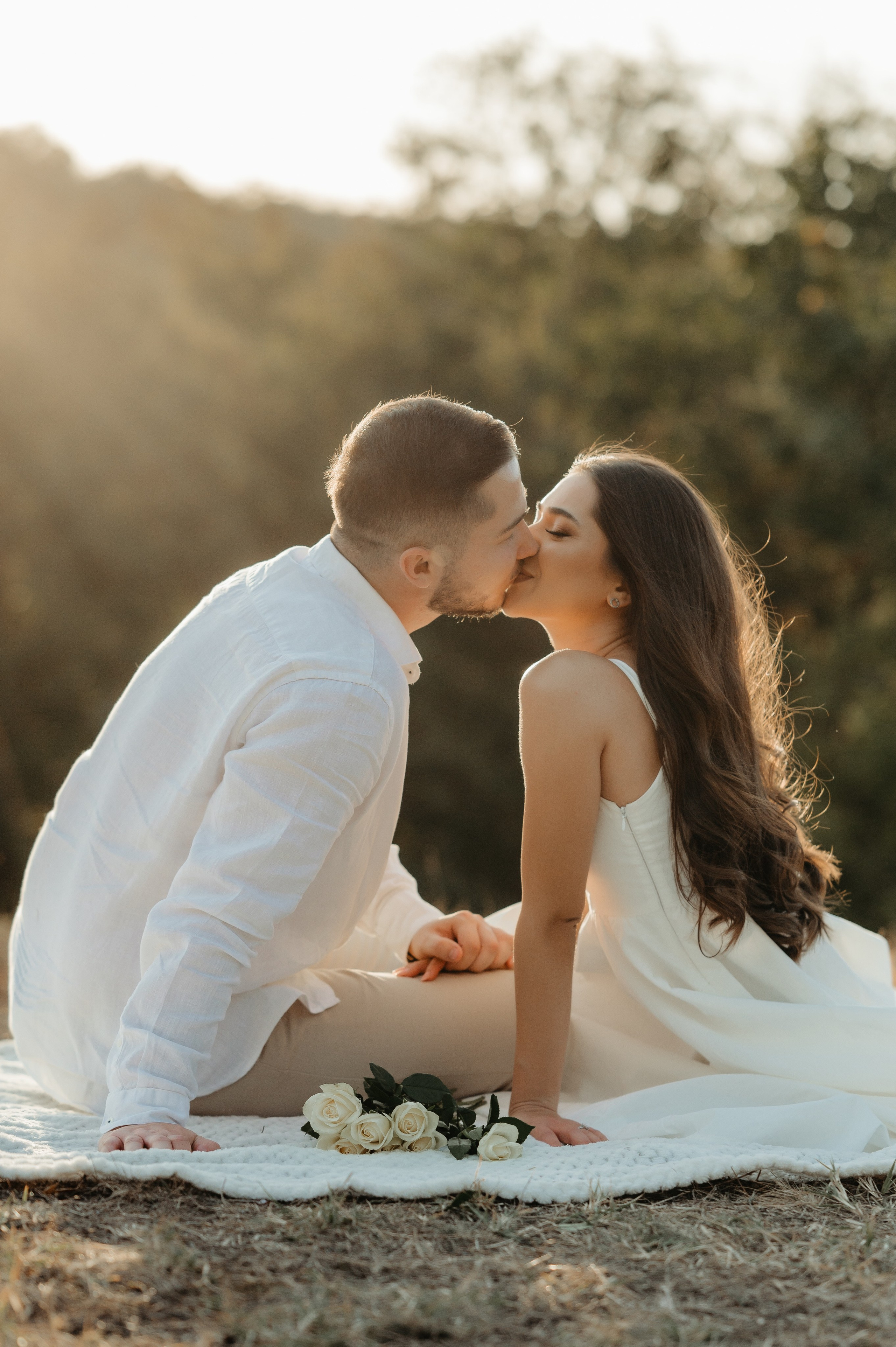 Sedinta foto save the date la apus. Proud Vision Weddings | Wedding Photography & Film — Servicii profesionale Foto Video Nunta Iasi