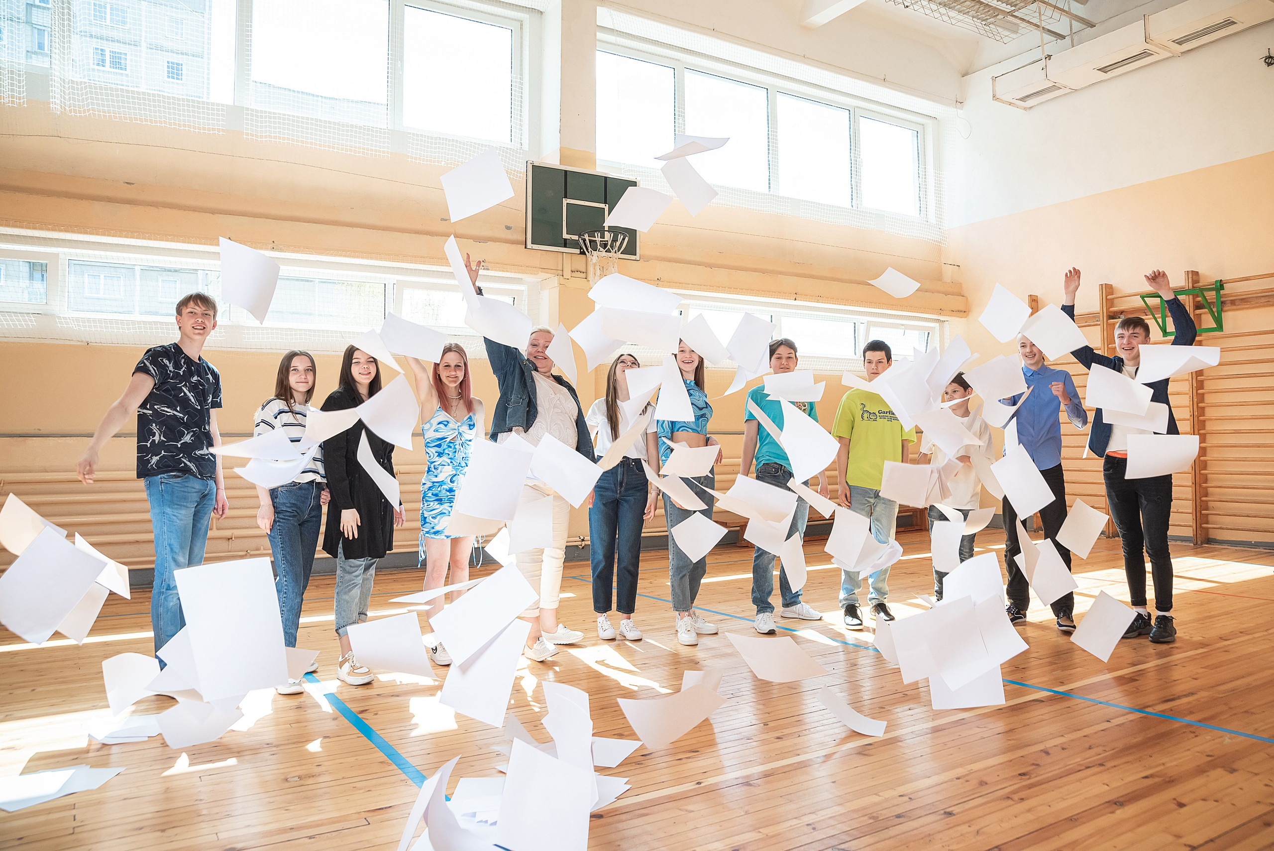 95. Vidusskola, 9 Klase. Fotogrāfs Rīgā. Gīmenes, individuālās un dažādu produktu fotosesijas