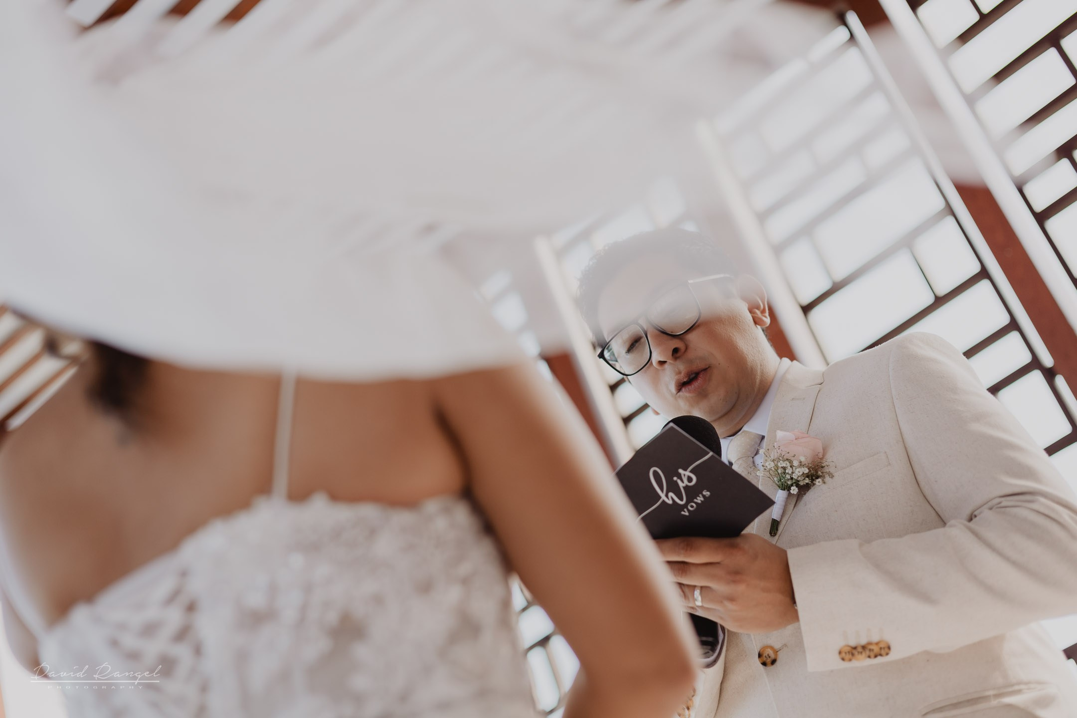 Classic Weddings. Destination wedding photographer based in Cancun and Riviera Maya with service worldwide