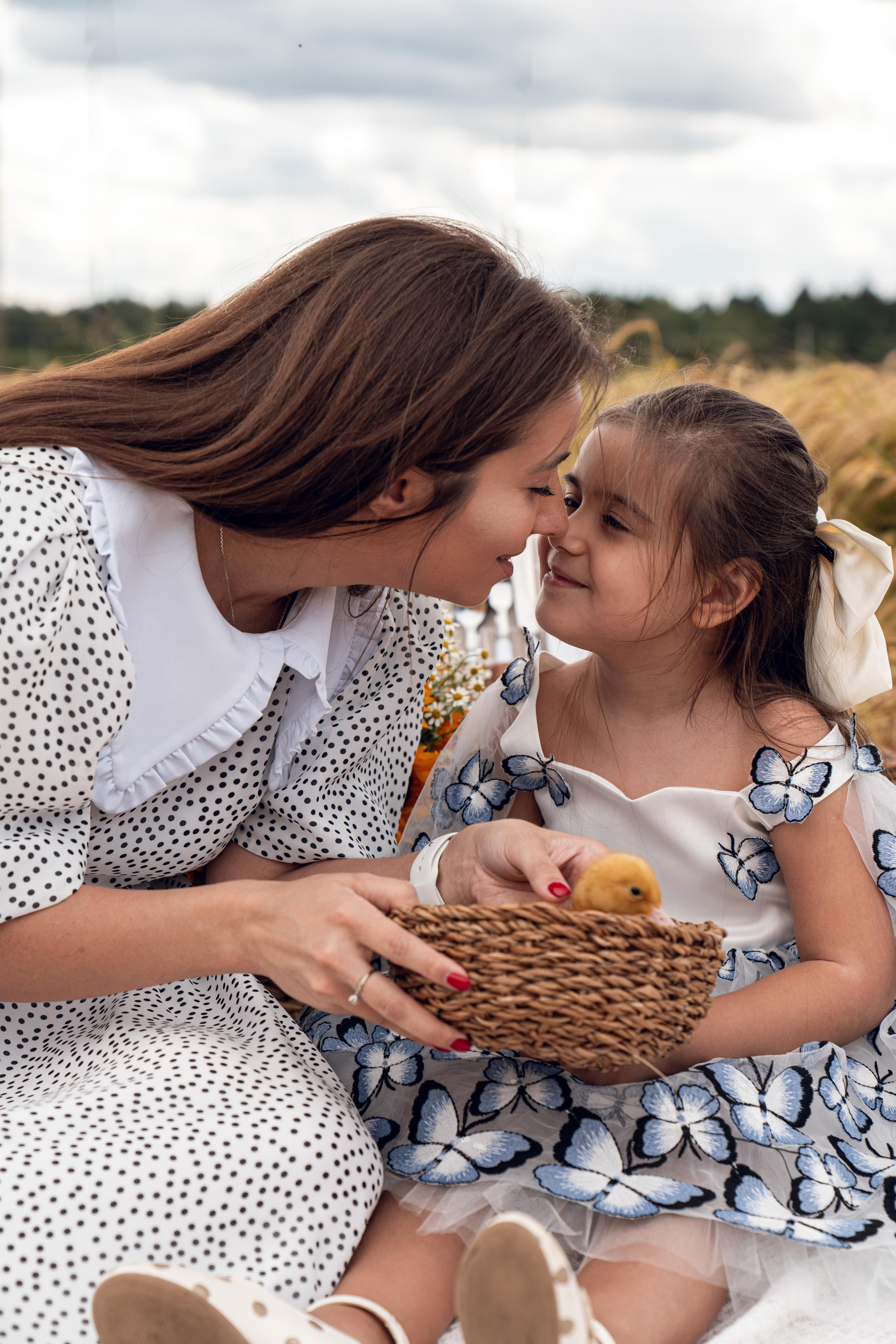 Моника тебе скоро 4. ...........