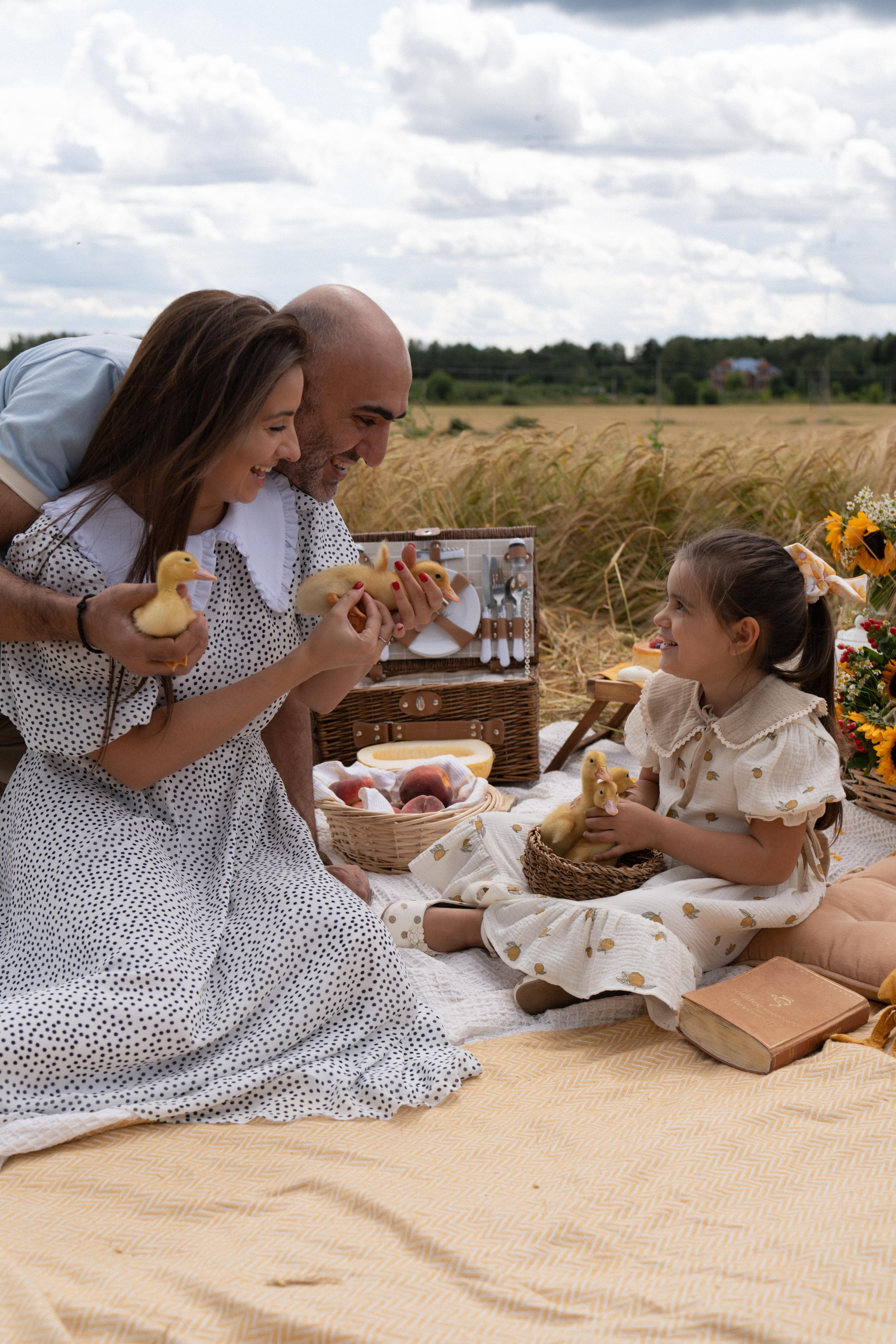 Моника тебе скоро 4. ...........