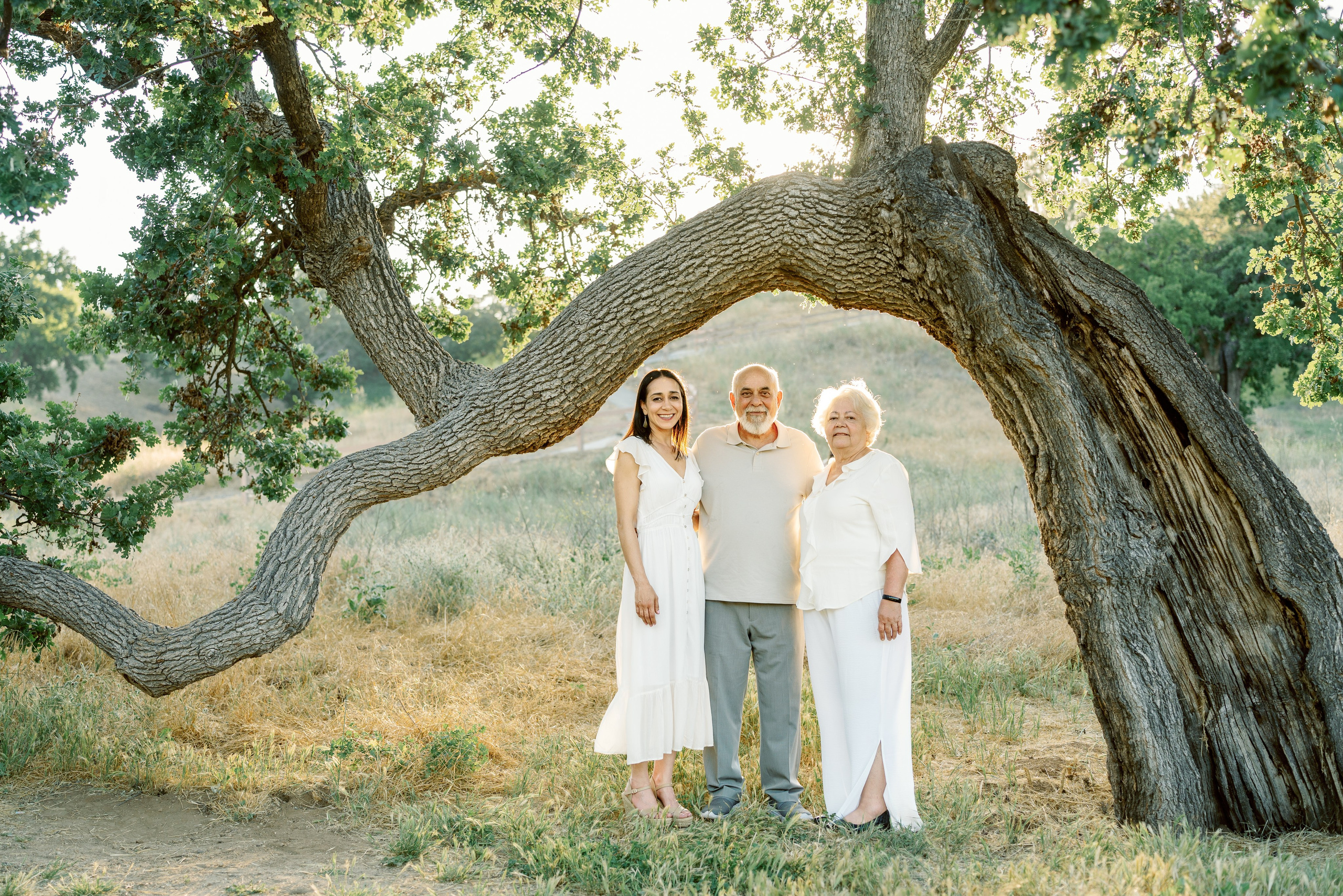 California, Los Angeles, Santa Clarita Family Photoshoot. Wedding Photography & Videography Team in California, Los Angeles, San Francisco, San Diego and Travel