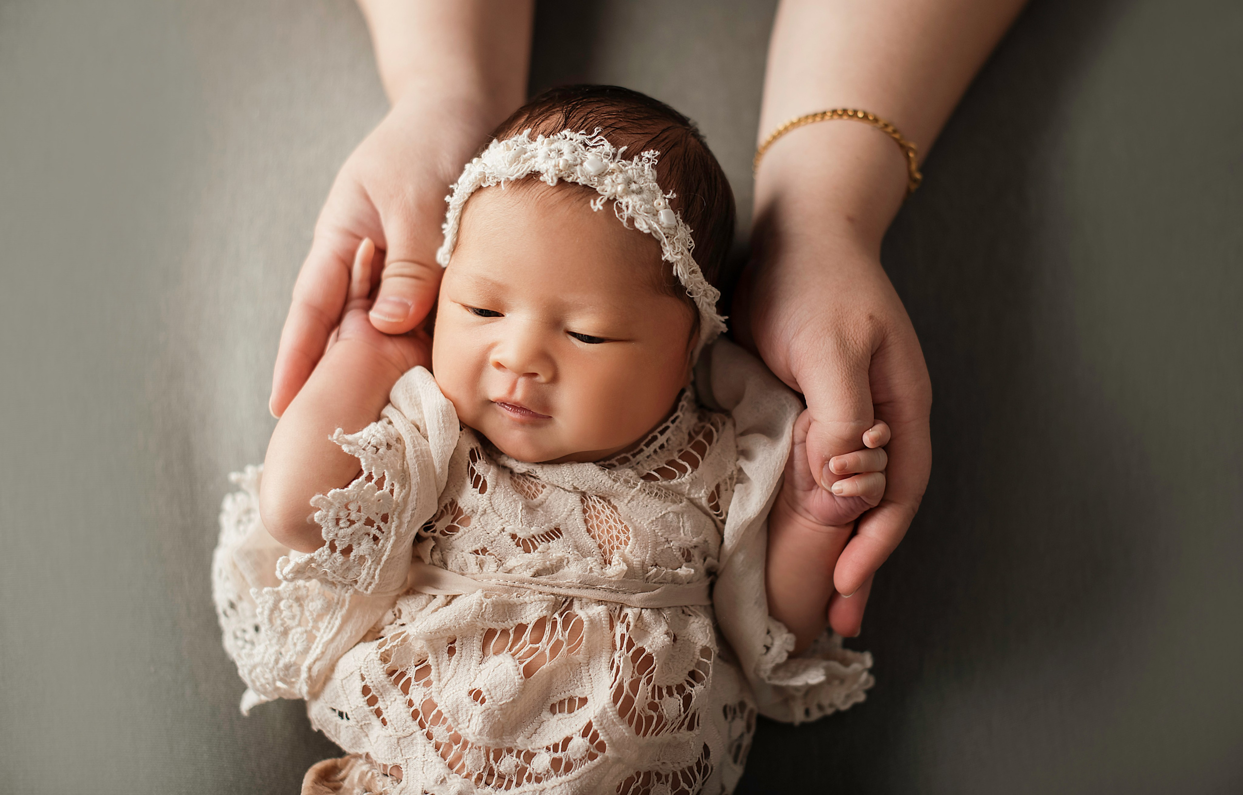 Little Artemis, 10 days. Newborn, pregnancy, family photographer in New Jersey