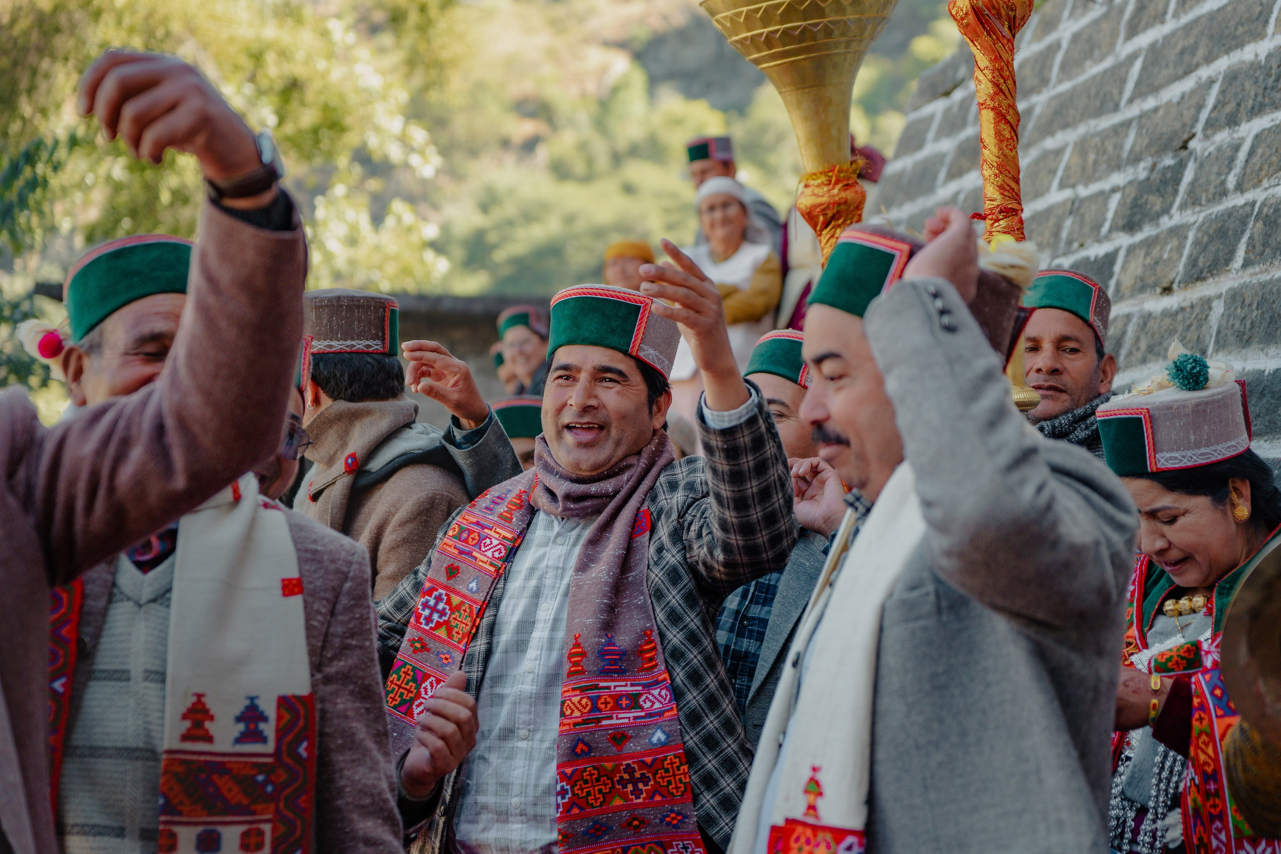 Arti & Akshay. Wedding and Family photographer in india